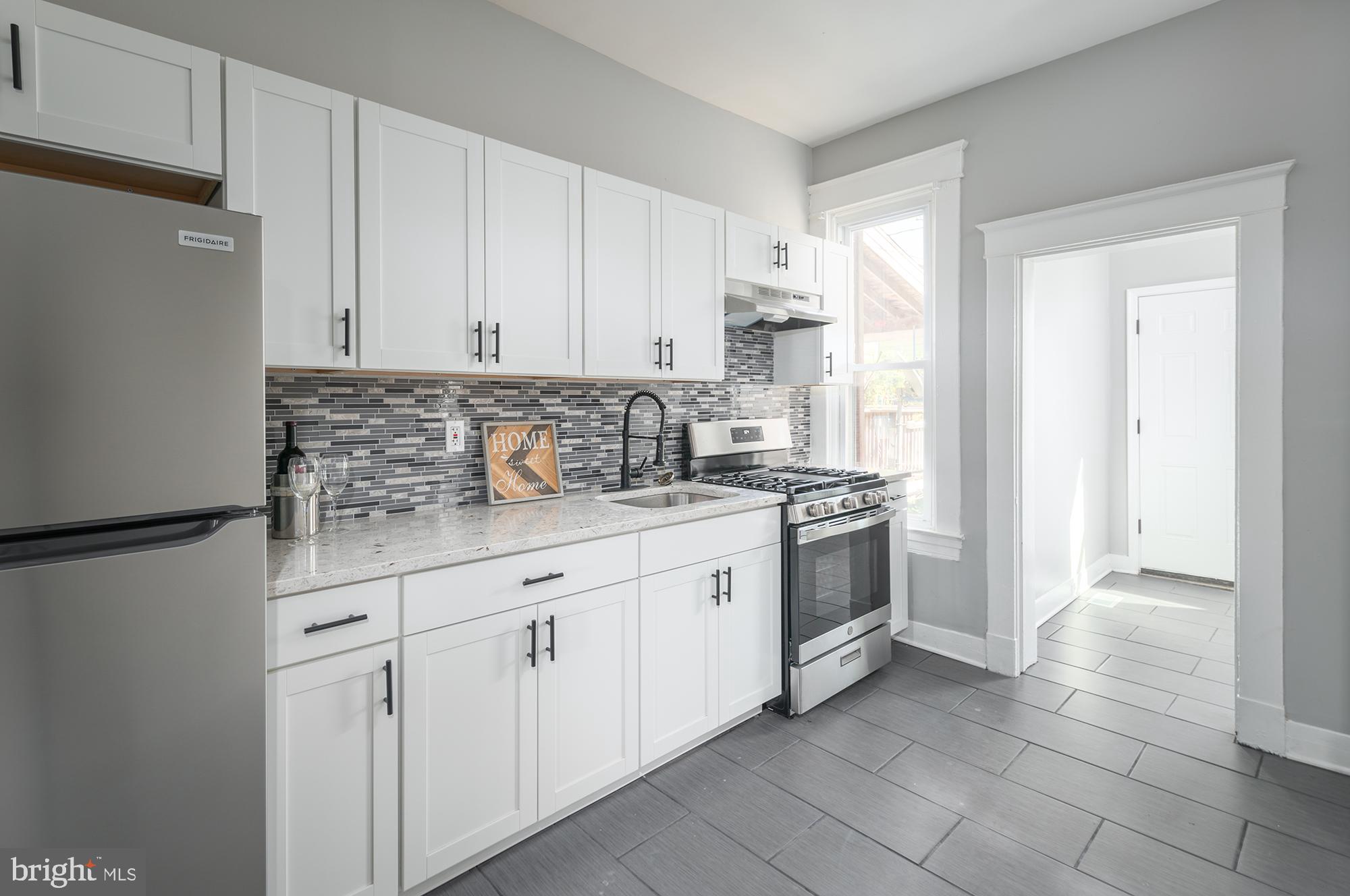 PARK CIRCLE - Residential