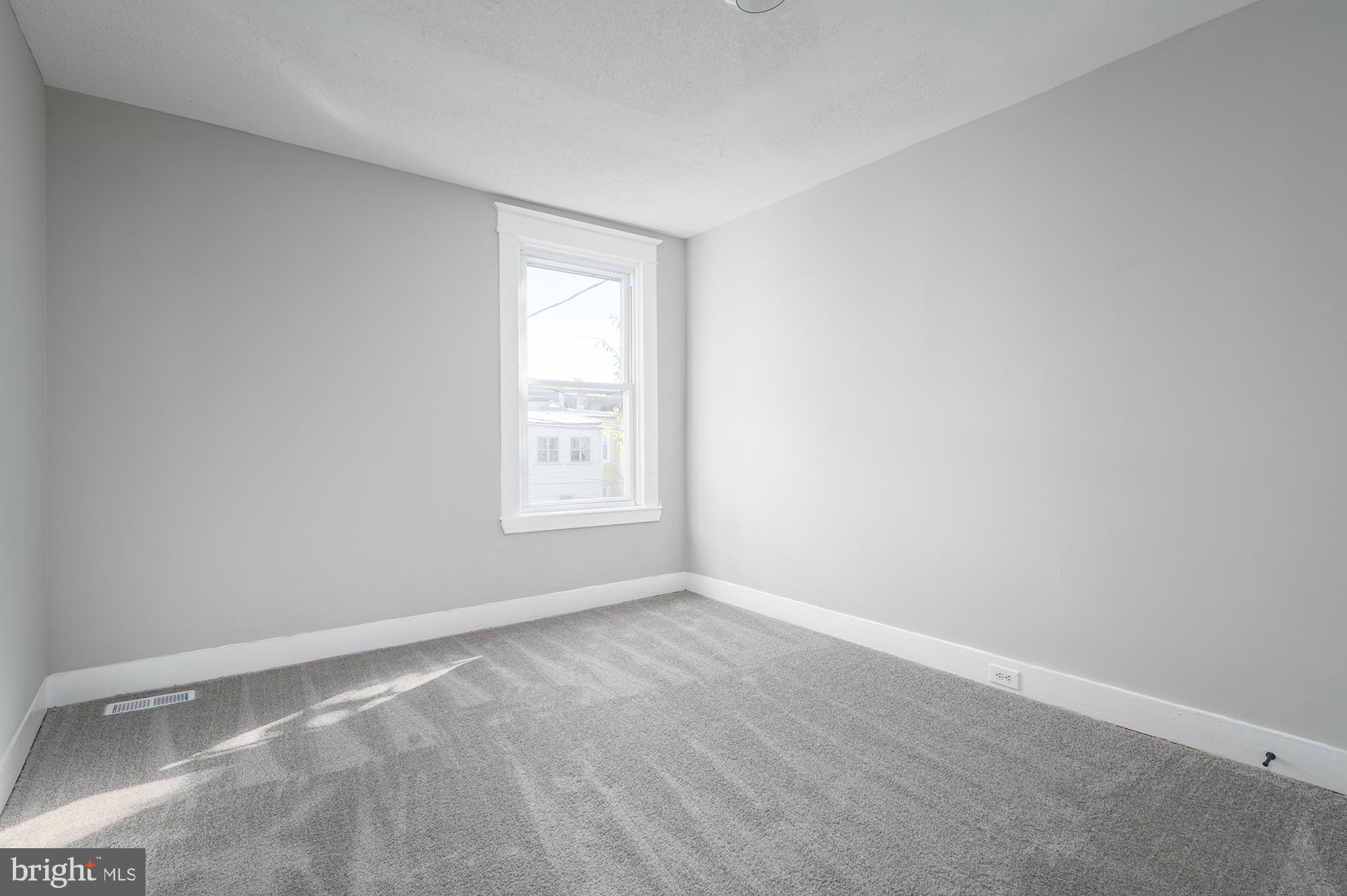 PARK CIRCLE - Residential