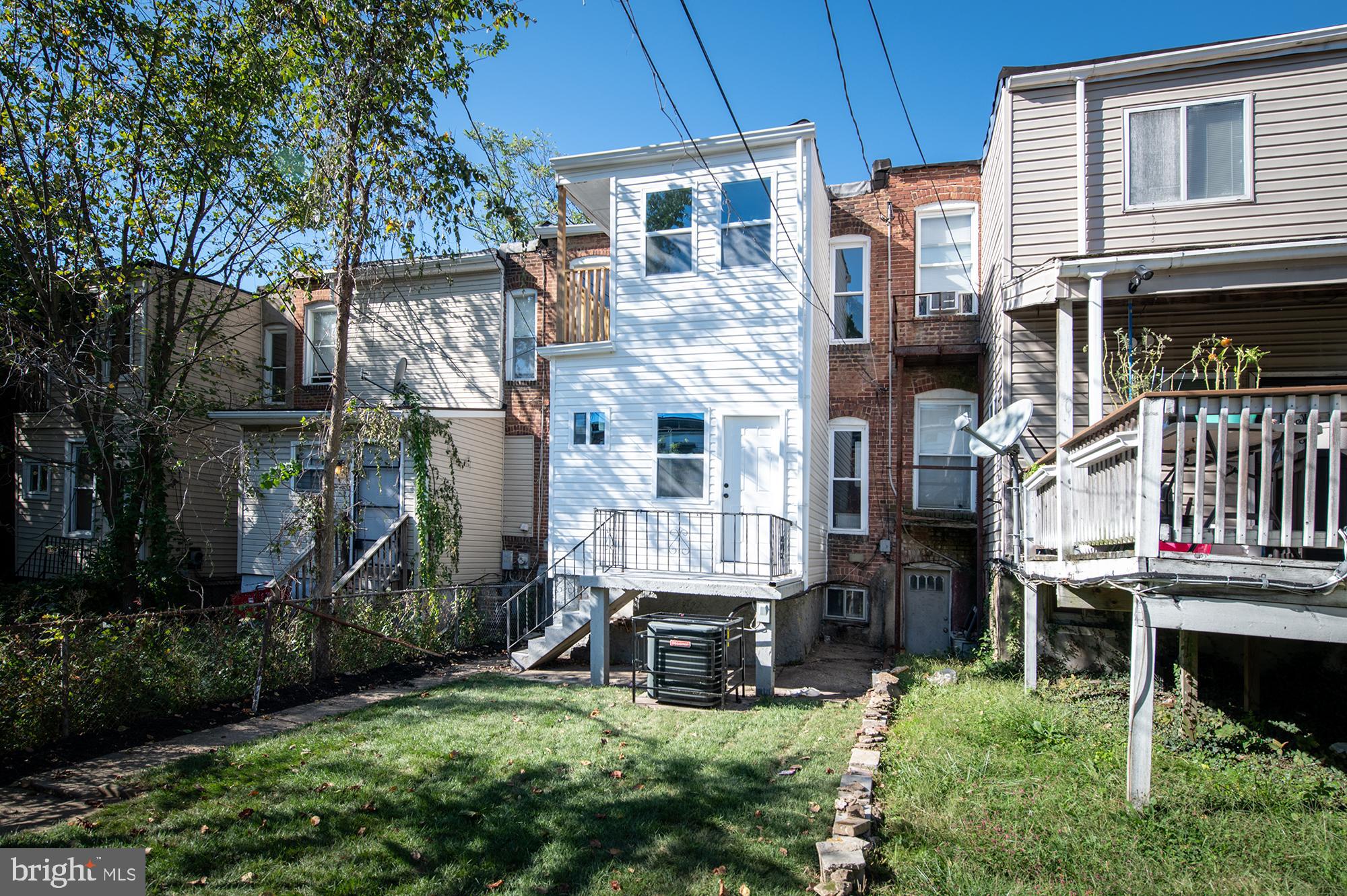 PARK CIRCLE - Residential