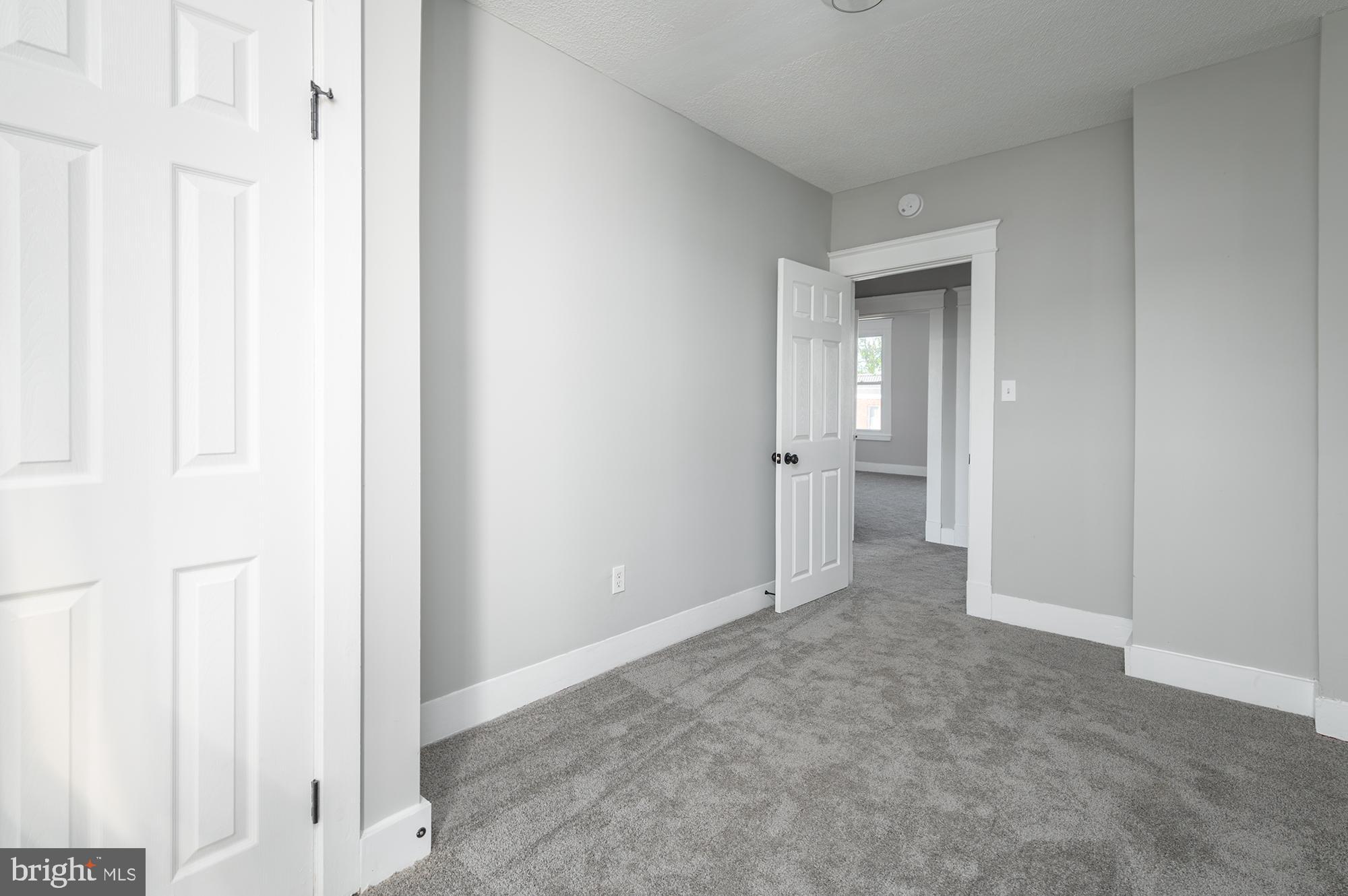 PARK CIRCLE - Residential