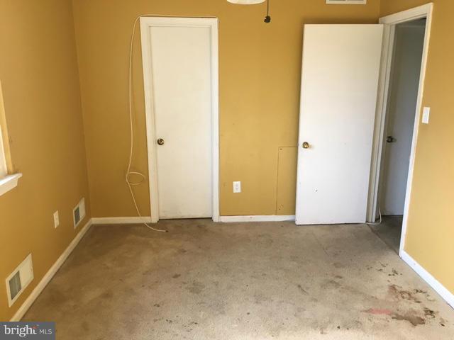 OLD TOWNE VILLAGE CONDOMINIUMS - Residential