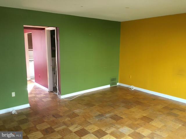 OLD TOWNE VILLAGE CONDOMINIUMS - Residential