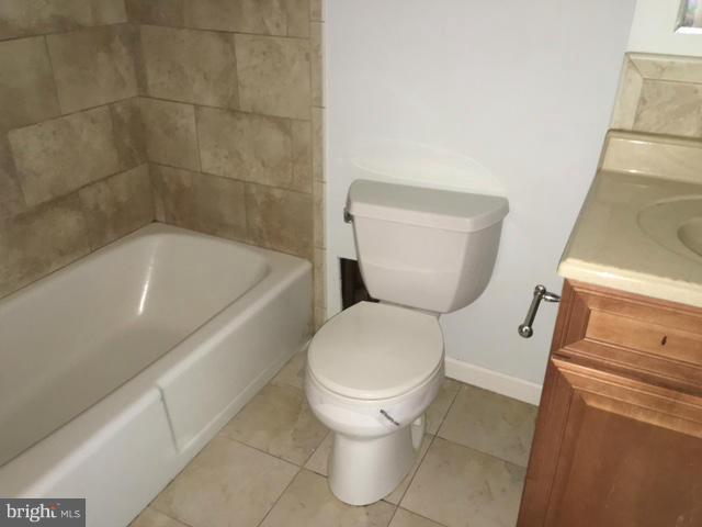 OLD TOWNE VILLAGE CONDOMINIUMS - Residential