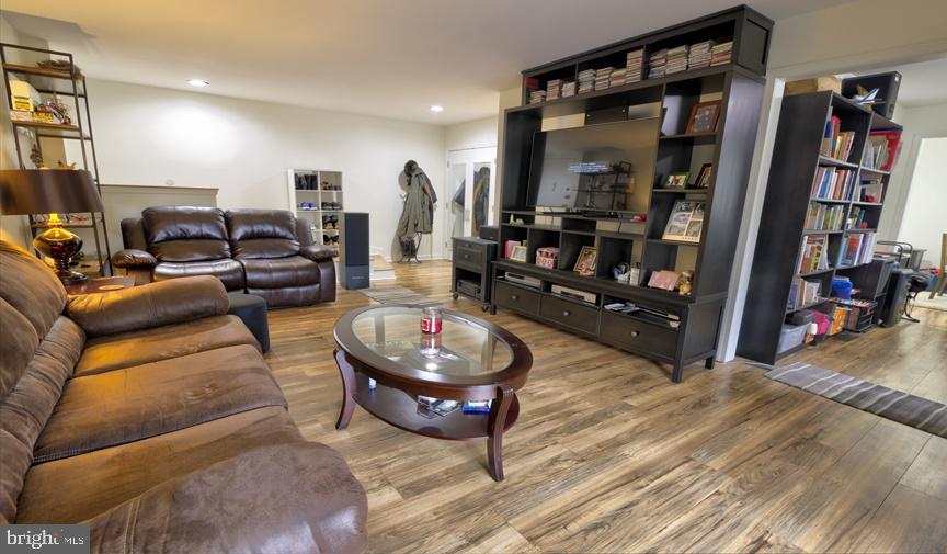 5 SILVERWOOD CIRCLE 1