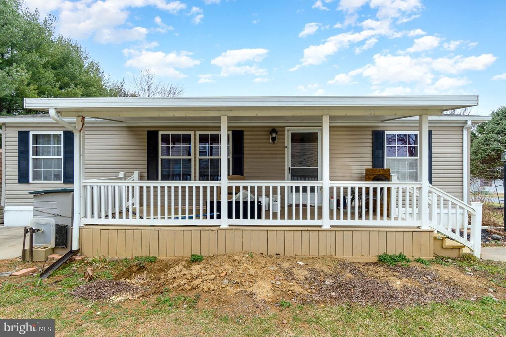 Photo of 224 GREYFIELD DR, LANCASTER, PA 17603 (MLS # PALA2031020)