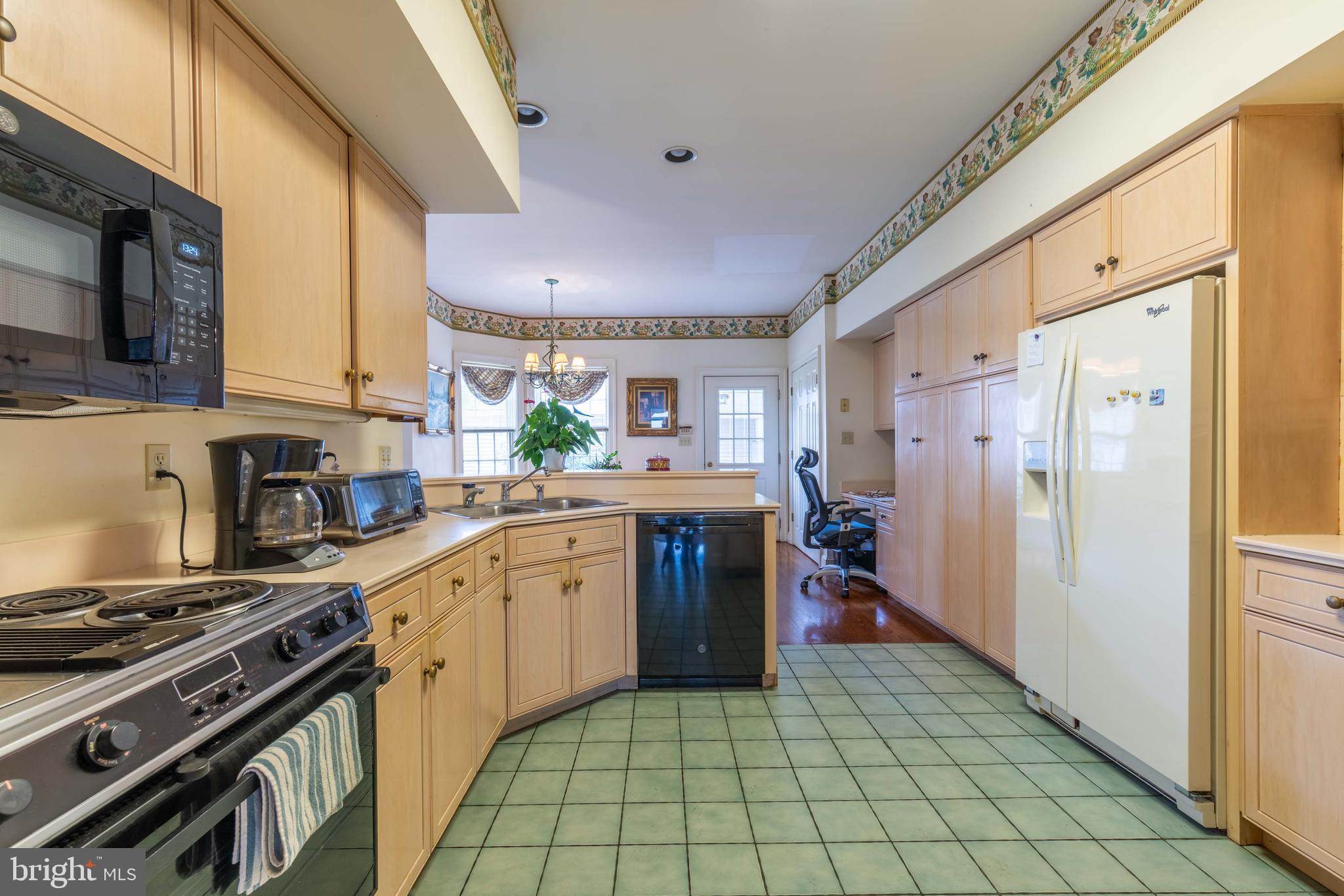 BRIDGEPORT - Residential