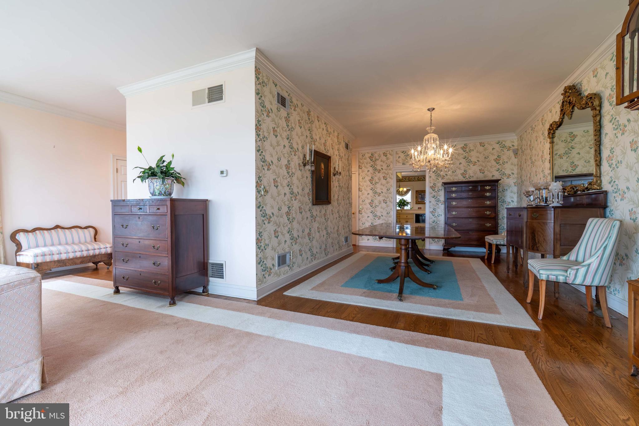 BRIDGEPORT - Residential