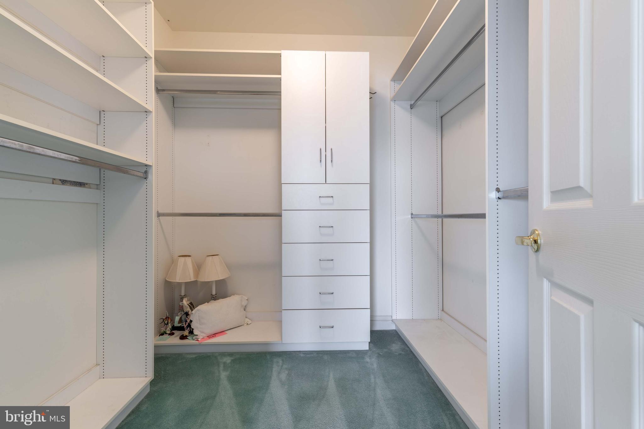 BRIDGEPORT - Residential