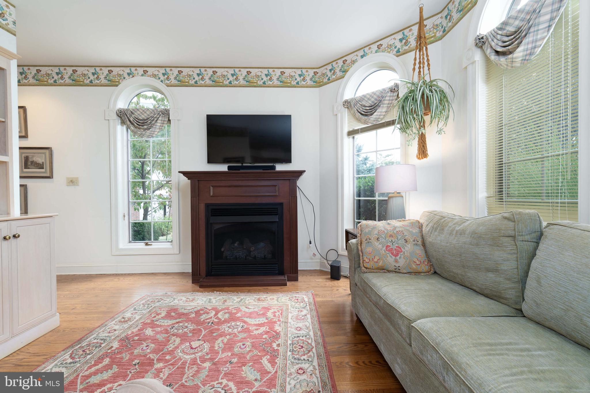 BRIDGEPORT - Residential