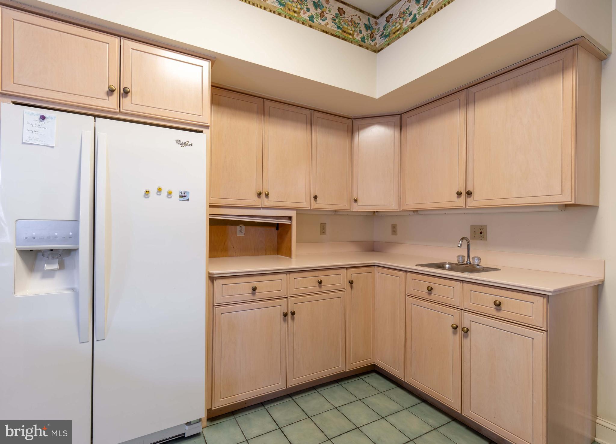 BRIDGEPORT - Residential