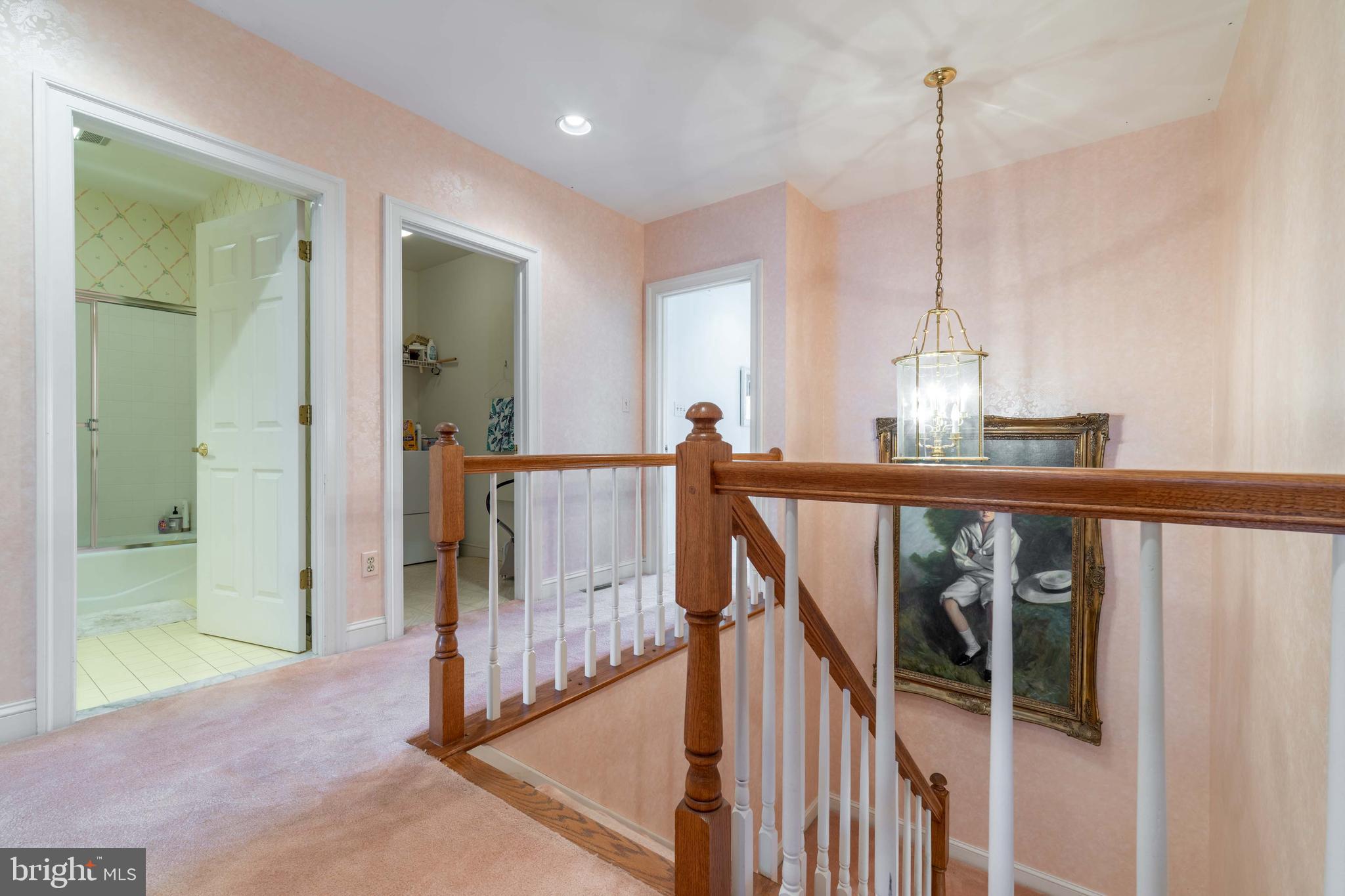 BRIDGEPORT - Residential