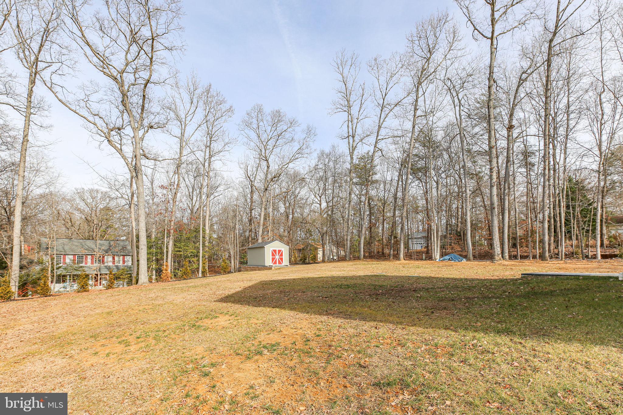 PRESIDENTIAL LAKES - Residential