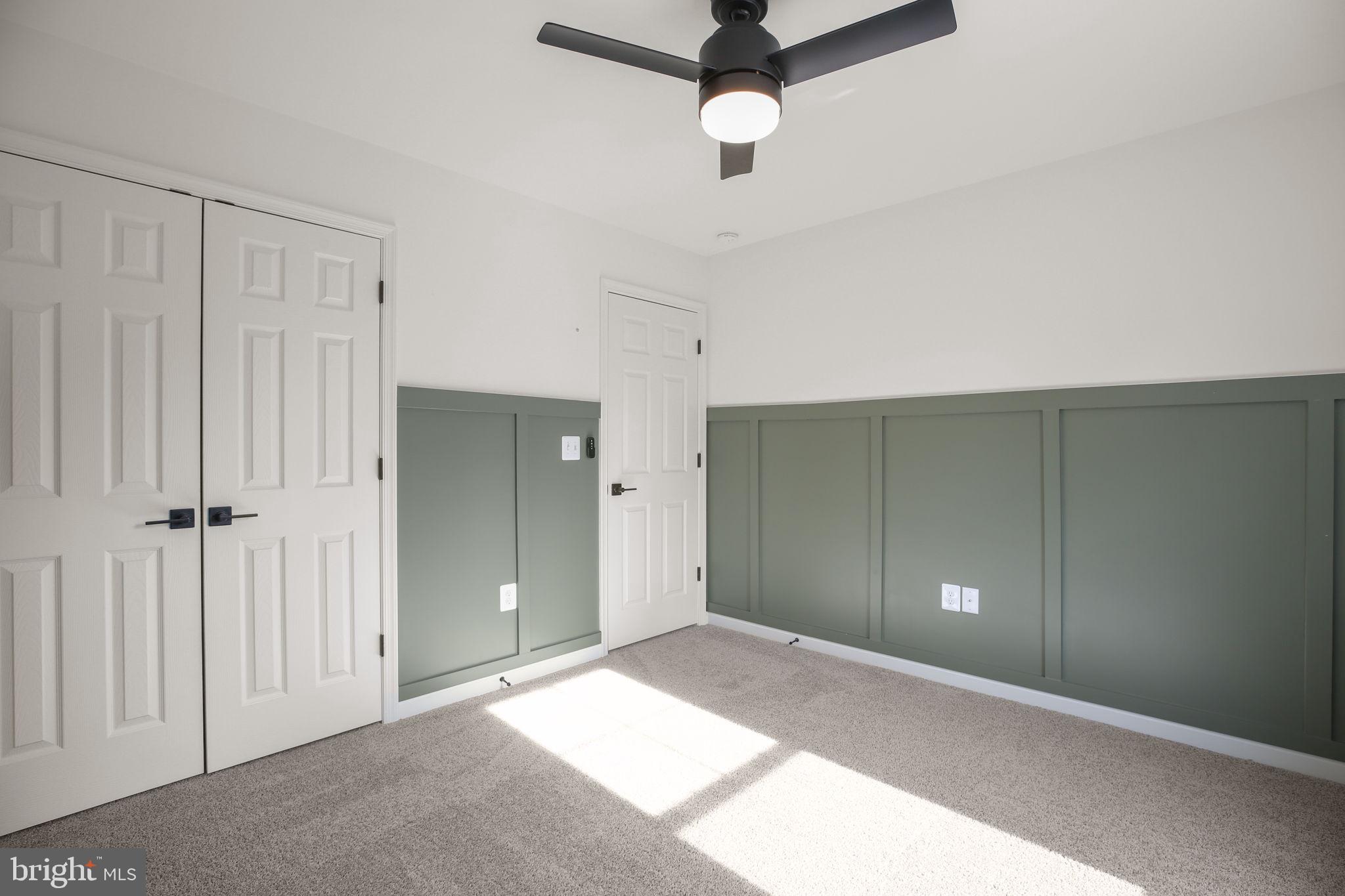 PRESIDENTIAL LAKES - Residential