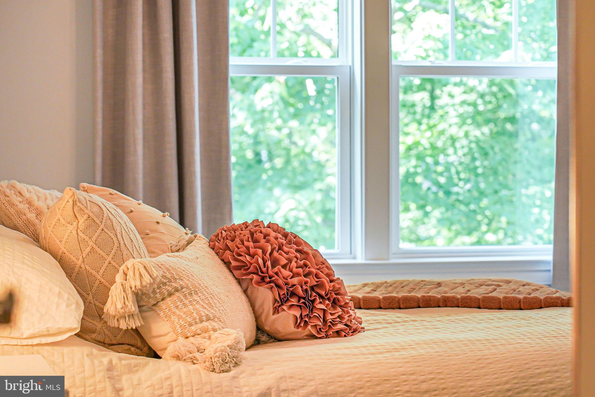 MANOR RIDGE - Residential