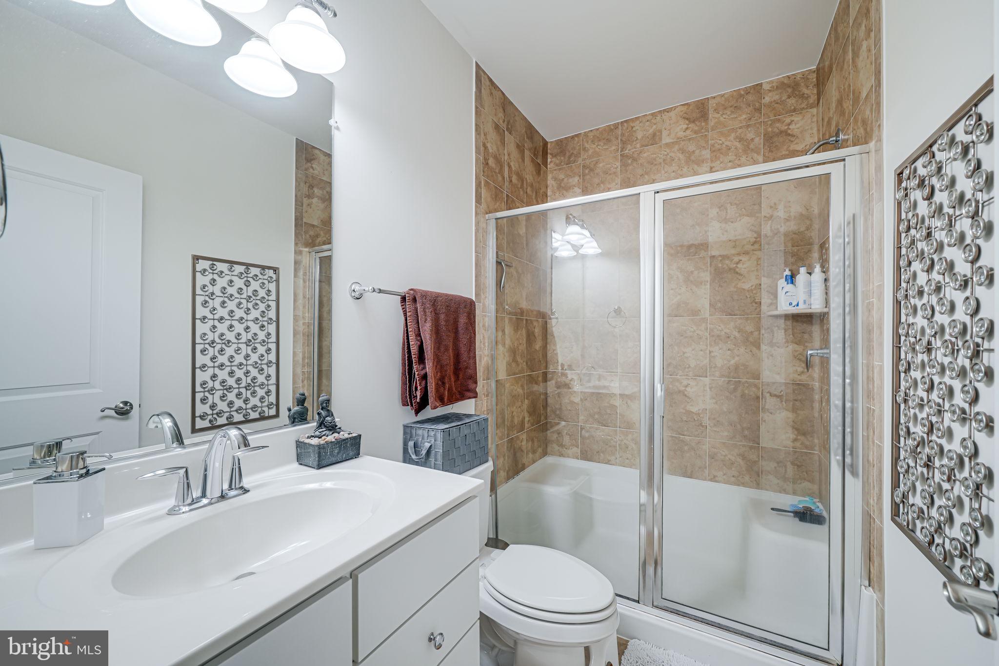 MANOR RIDGE - Residential