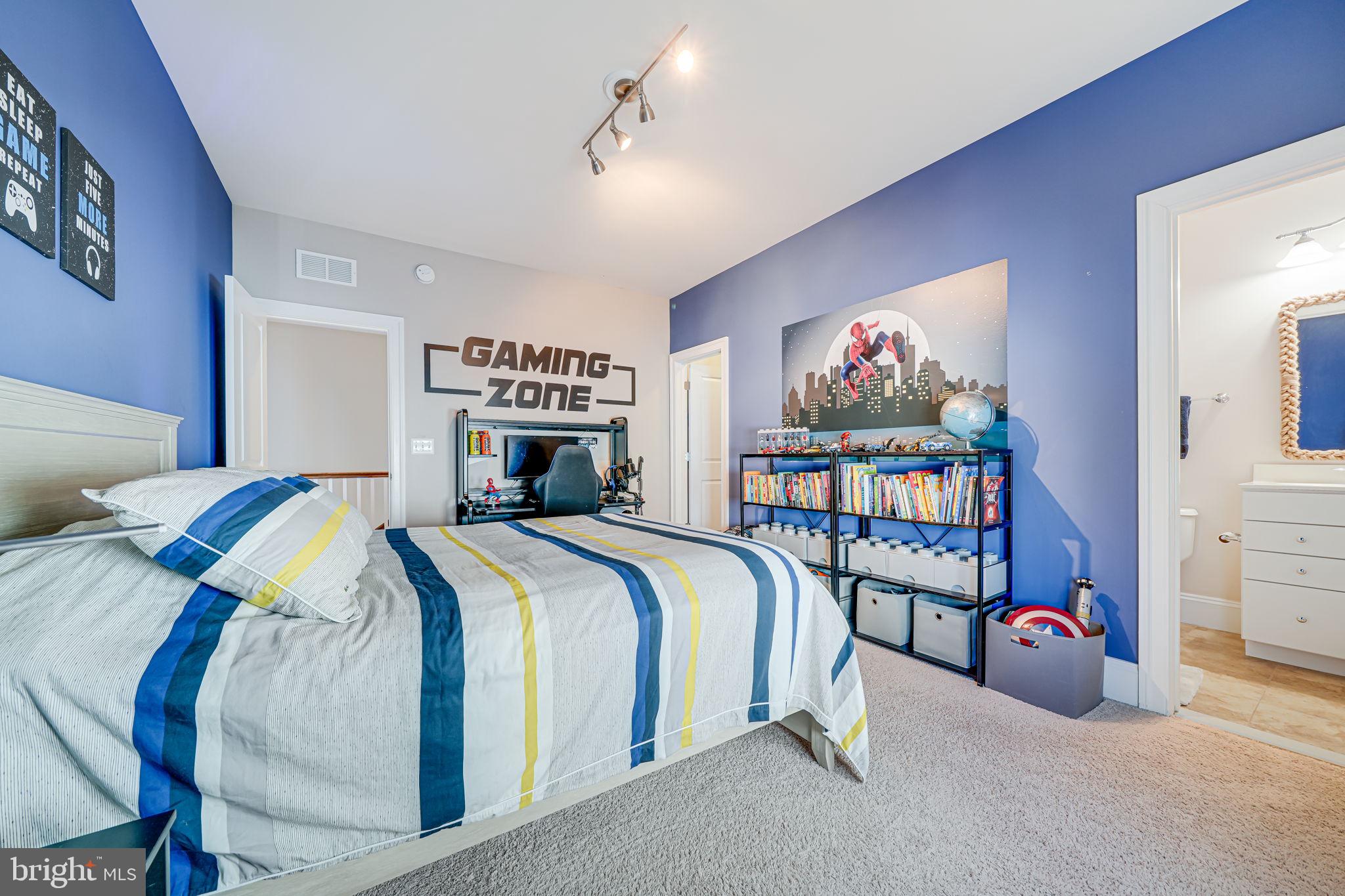 MANOR RIDGE - Residential