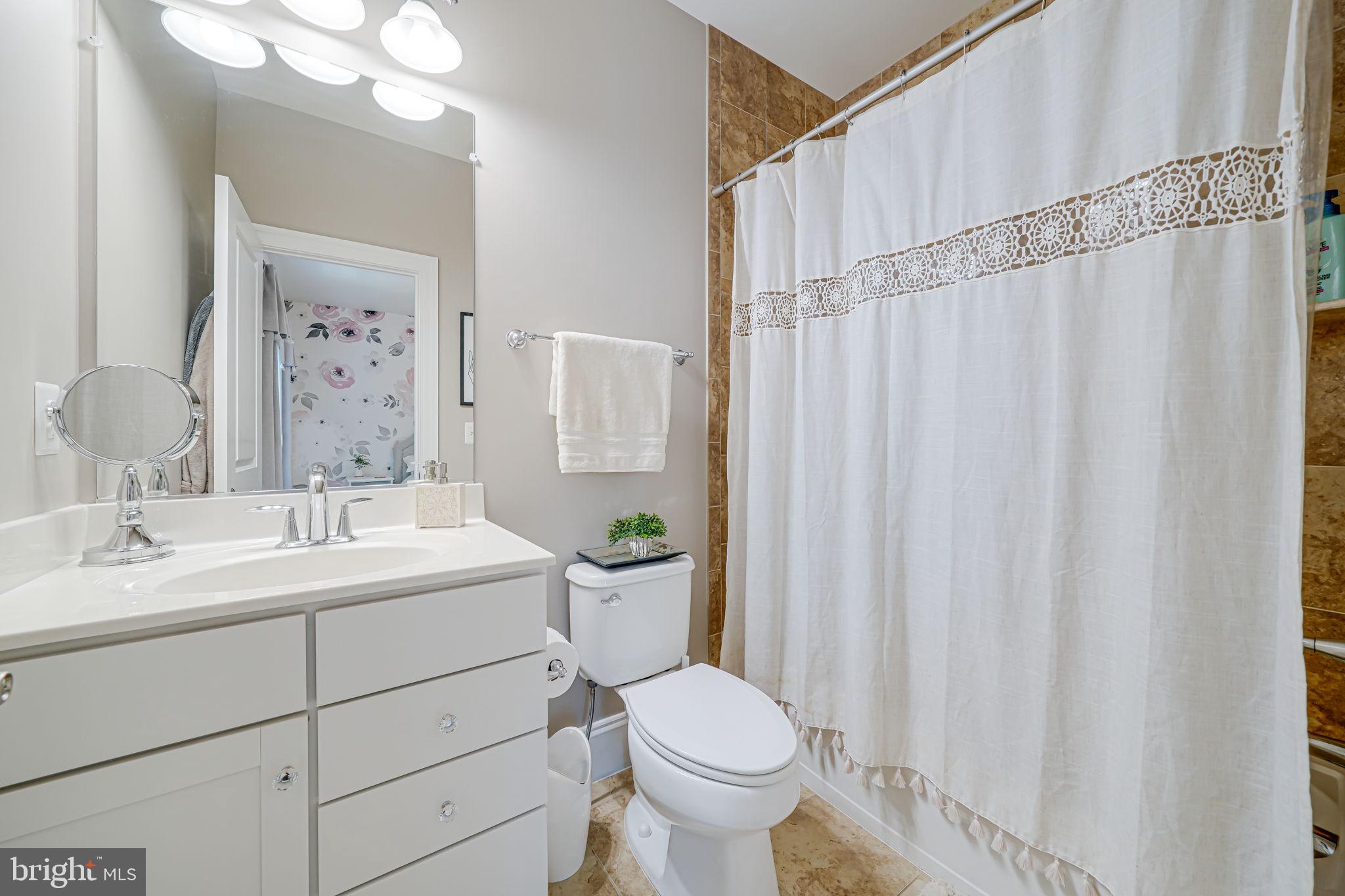 MANOR RIDGE - Residential