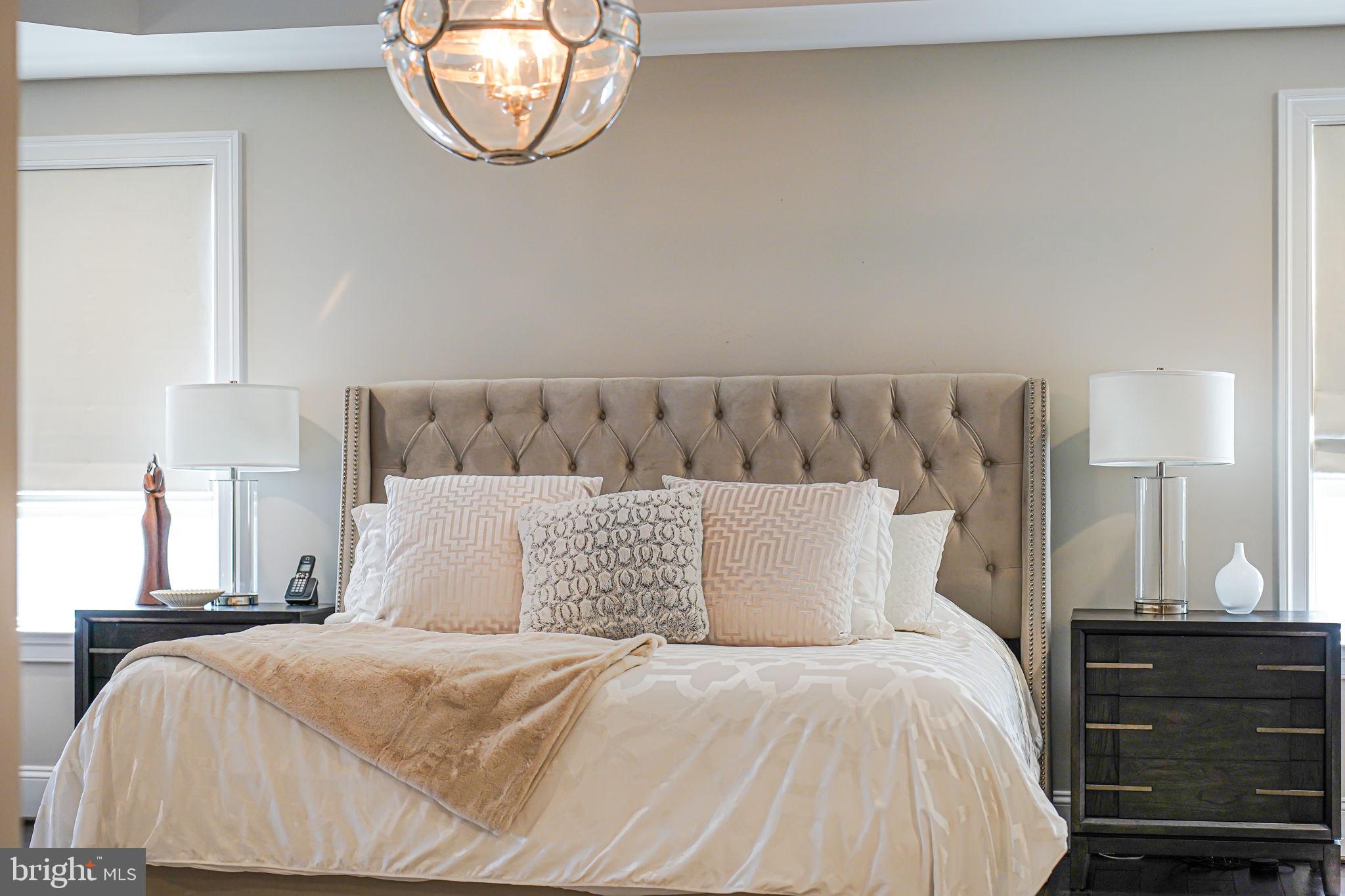 MANOR RIDGE - Residential