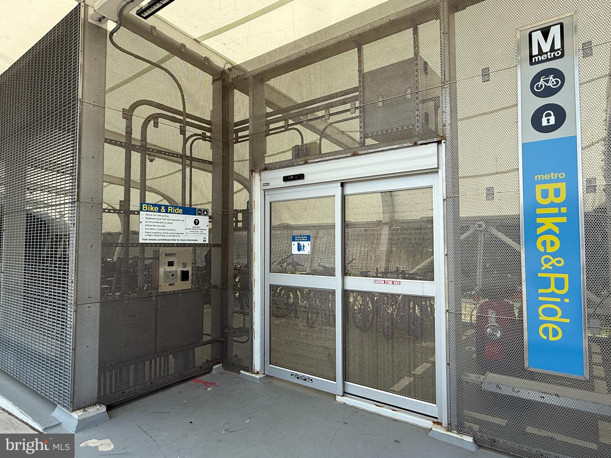 MANOR RIDGE - Residential