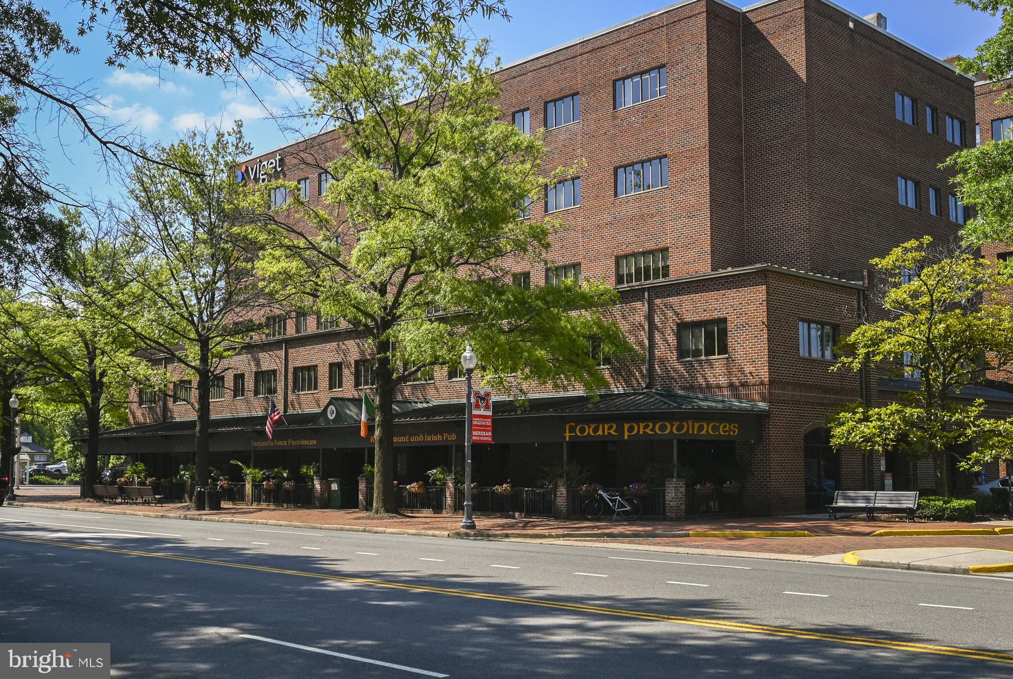 MANOR RIDGE - Residential