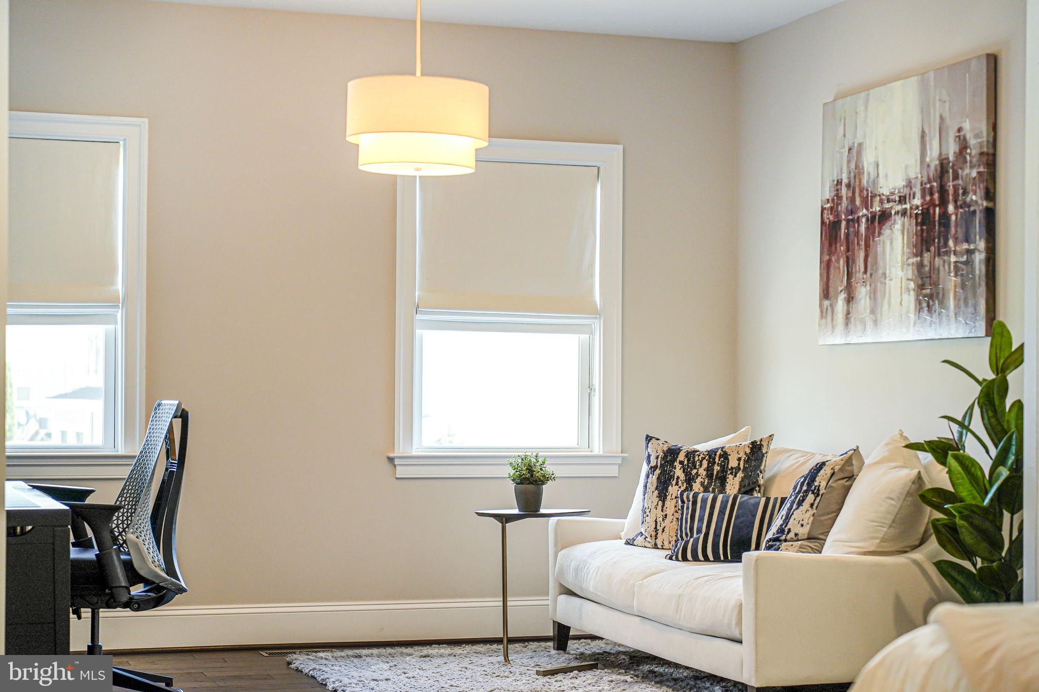 MANOR RIDGE - Residential