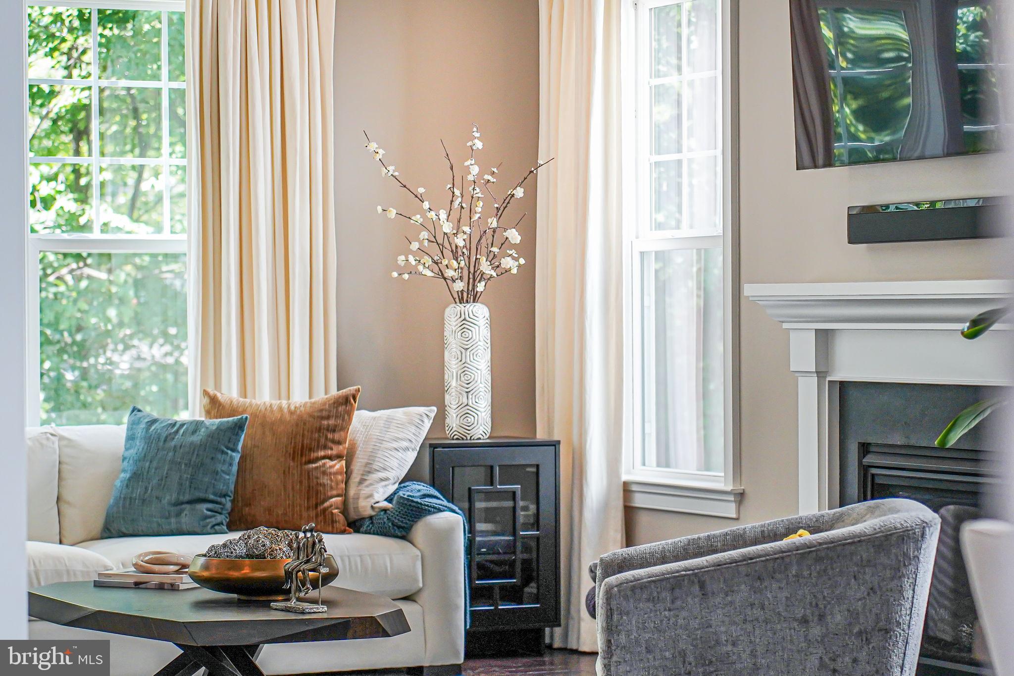 MANOR RIDGE - Residential