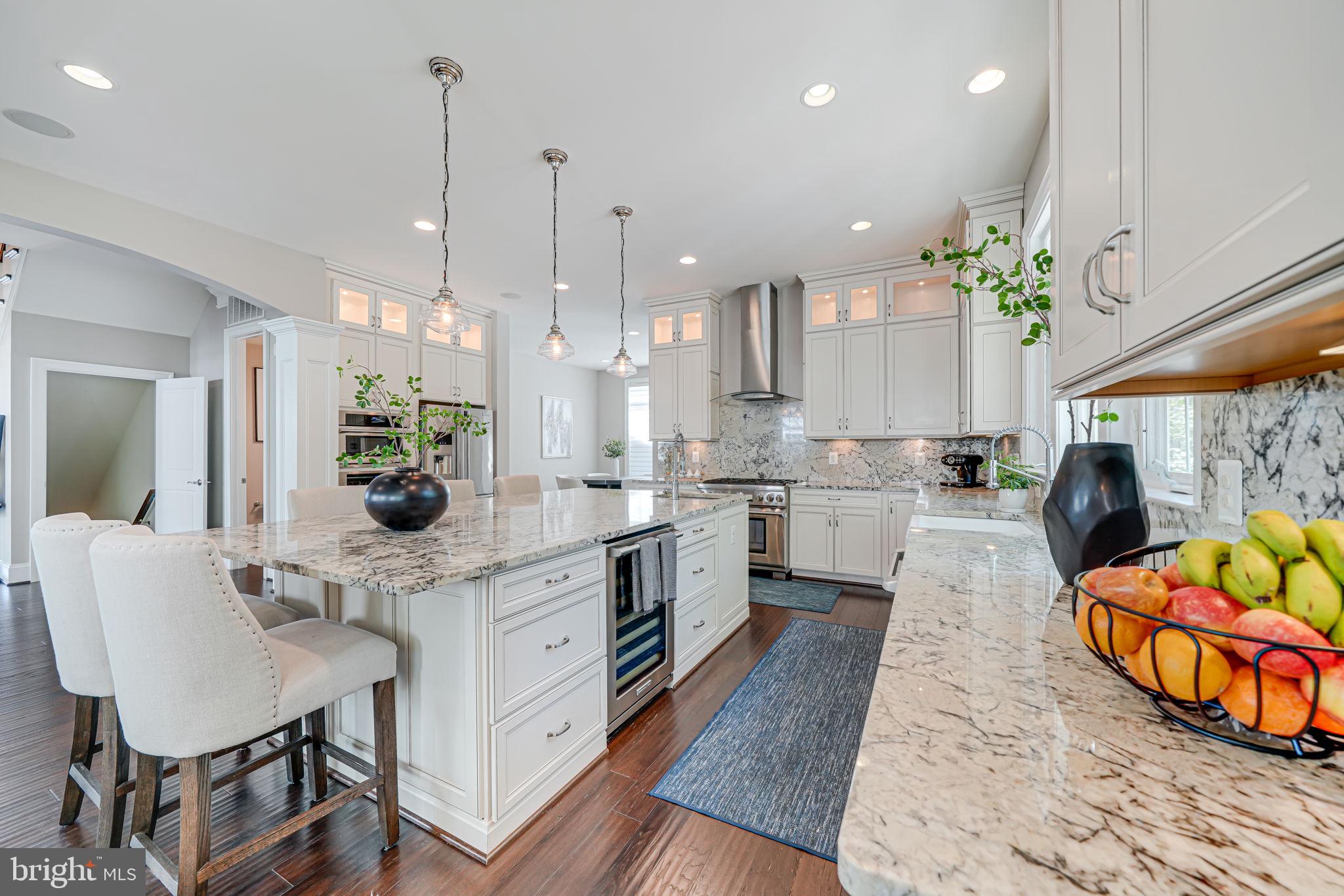 MANOR RIDGE - Residential