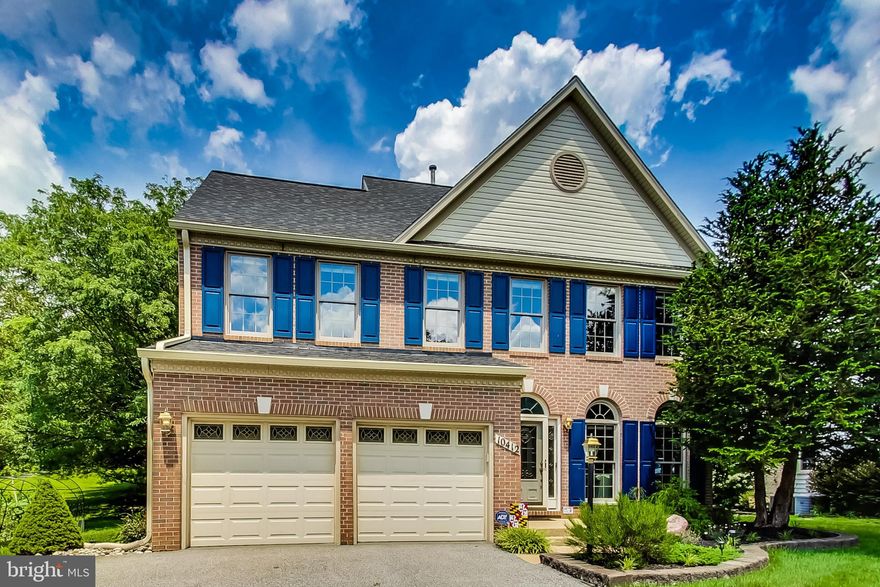 Pristine! 4 Bedrooms/3.5 bathrooms - Location - Location - Location!  Prime lot - tucked away in the Cul-De-Sac and backs to woods and Golf Course! Side lot is open space owned by the HOA. Private backyard setting! Beautifully landscaped, treed lot.  New Roof and gutters 2022* New Hot Water Heater 2022* Oversized deck includes a gazebo just off Kitchen with retractable awning on the other half of the deck.  Shed* Open Floor plan, updated Kitchen, Laundry on main level. Basement full bath and kitchenette - great setup for In-law Suite. There is so much more!  Owners have meticulously maintained this home.  Raised bed garden made of Cedar Wood with Protective Fencing - is Garden friendly for all your plants and vegetables. You don't want to miss this one!