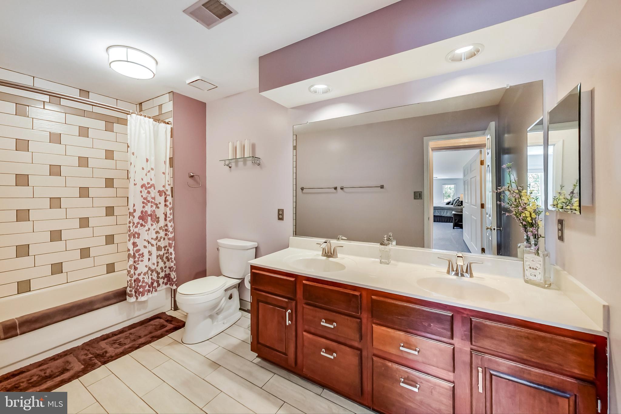 WAVERLY WOODS - Residential