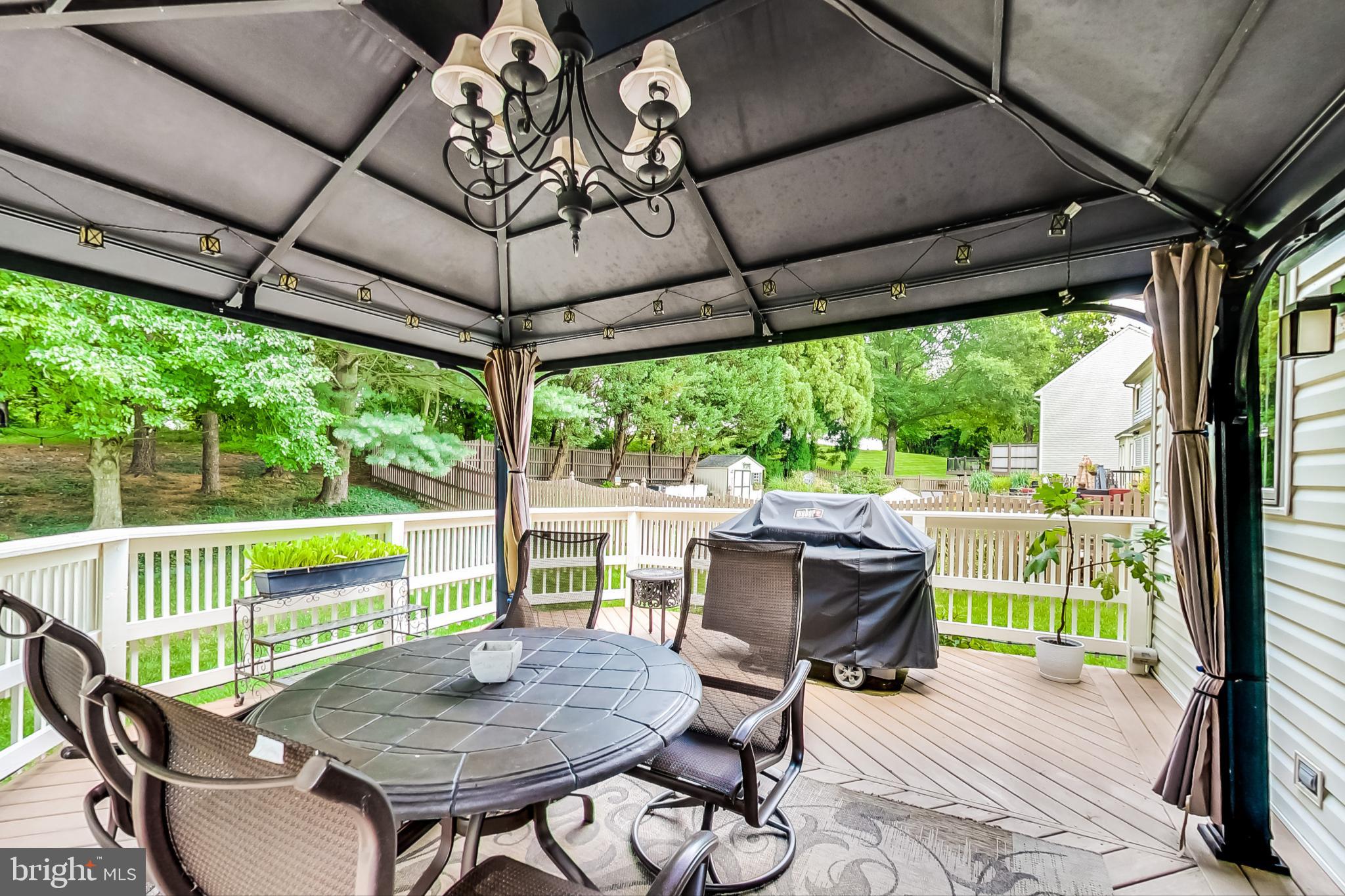 WAVERLY WOODS - Residential