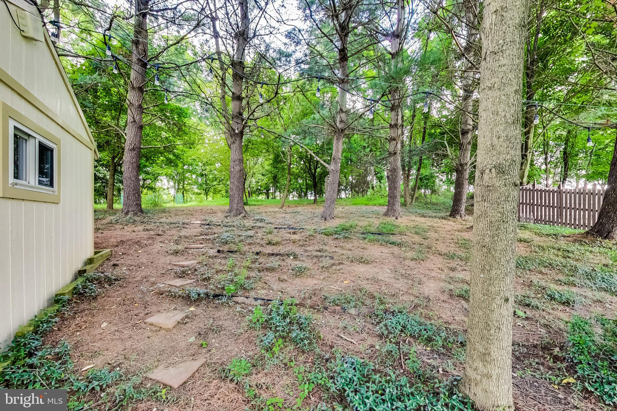 WAVERLY WOODS - Residential