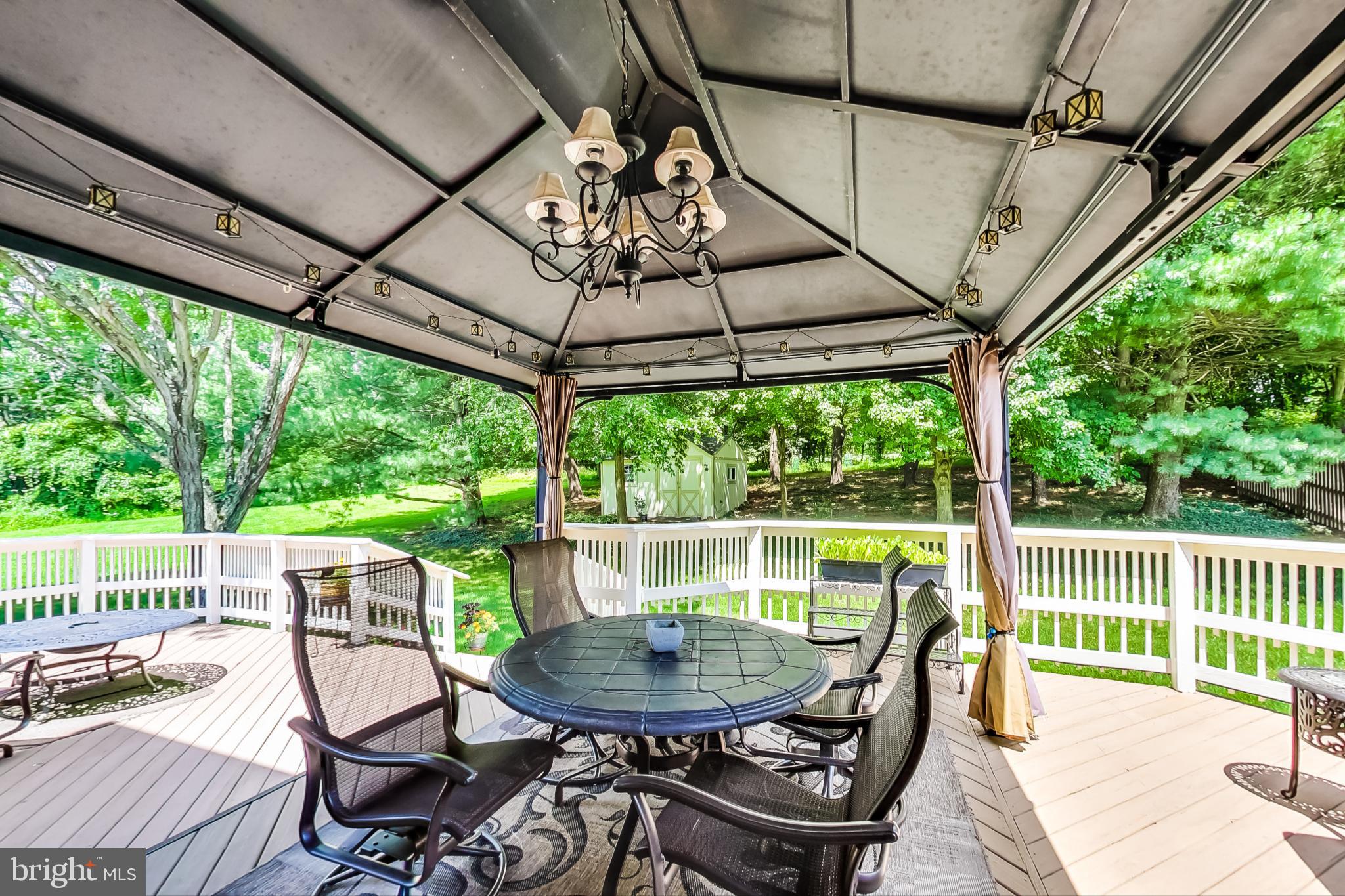 WAVERLY WOODS - Residential