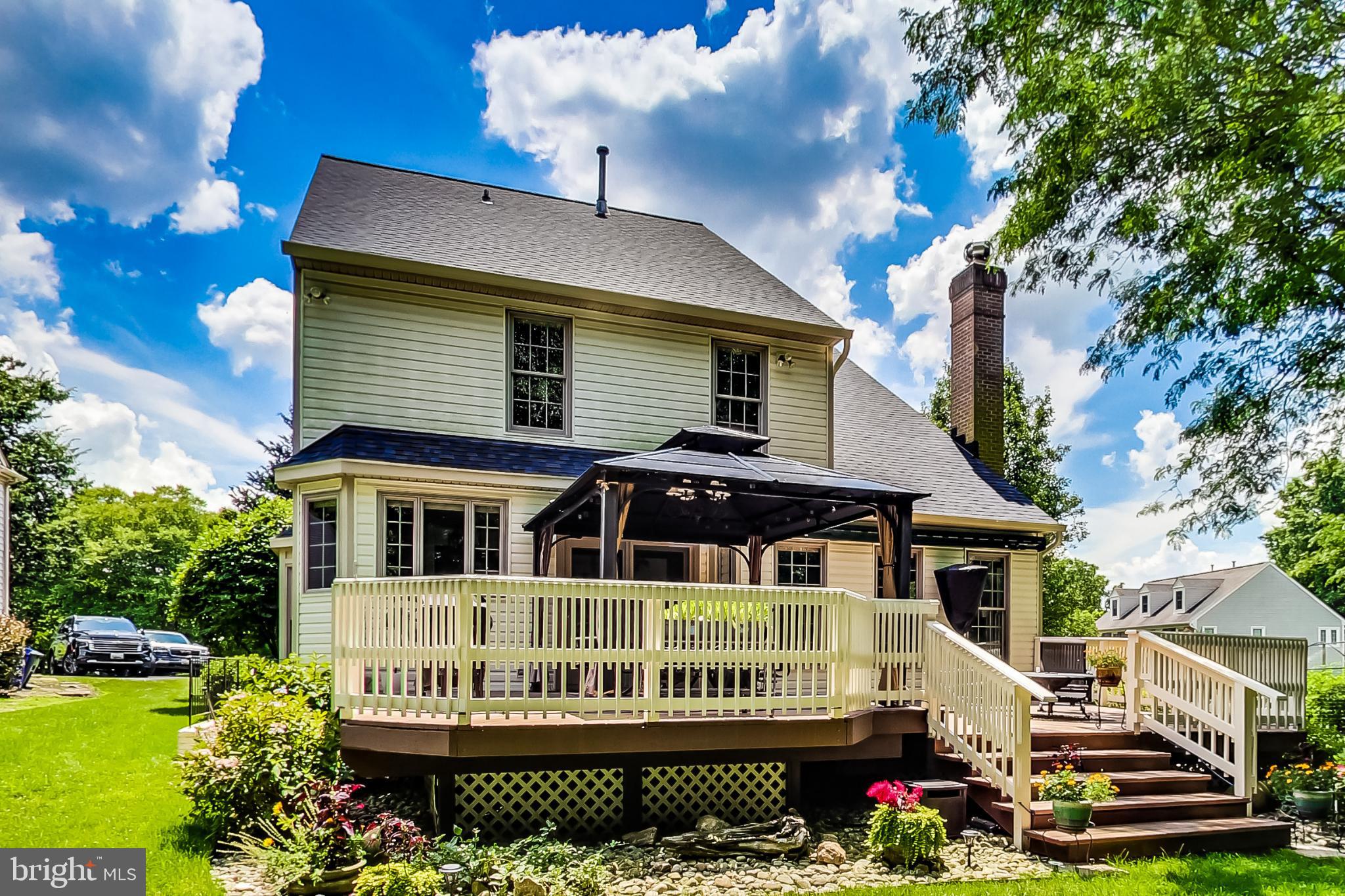 WAVERLY WOODS - Residential