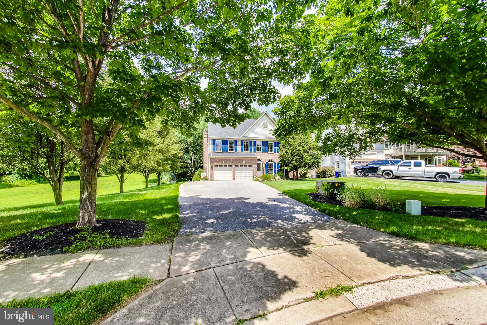 WAVERLY WOODS - Residential