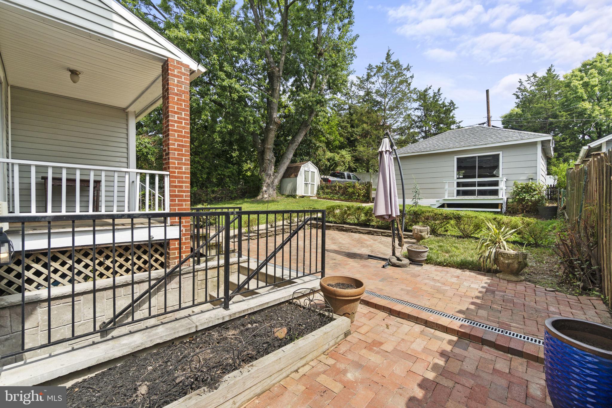 COTTAGE CITY - Residential