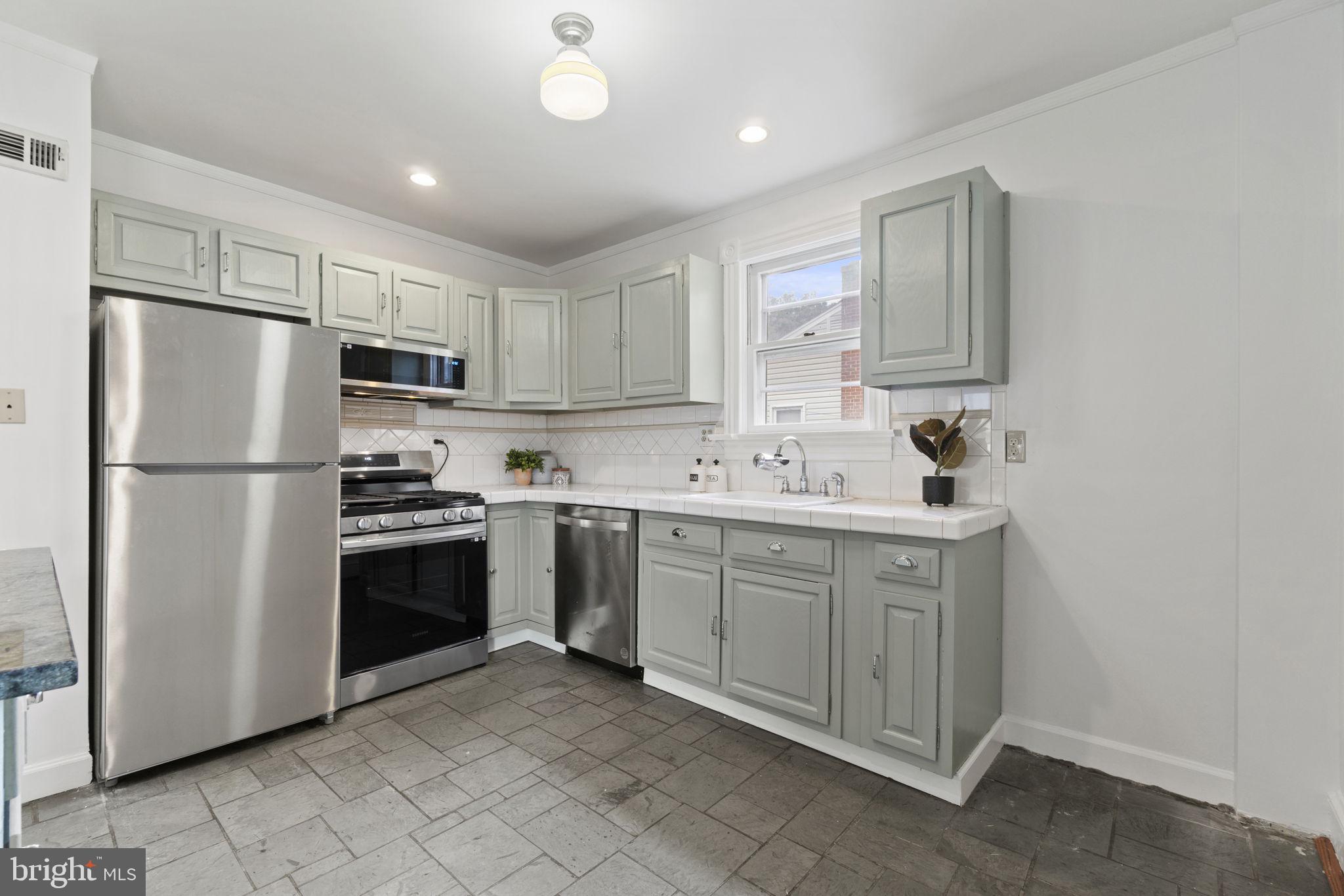 COTTAGE CITY - Residential