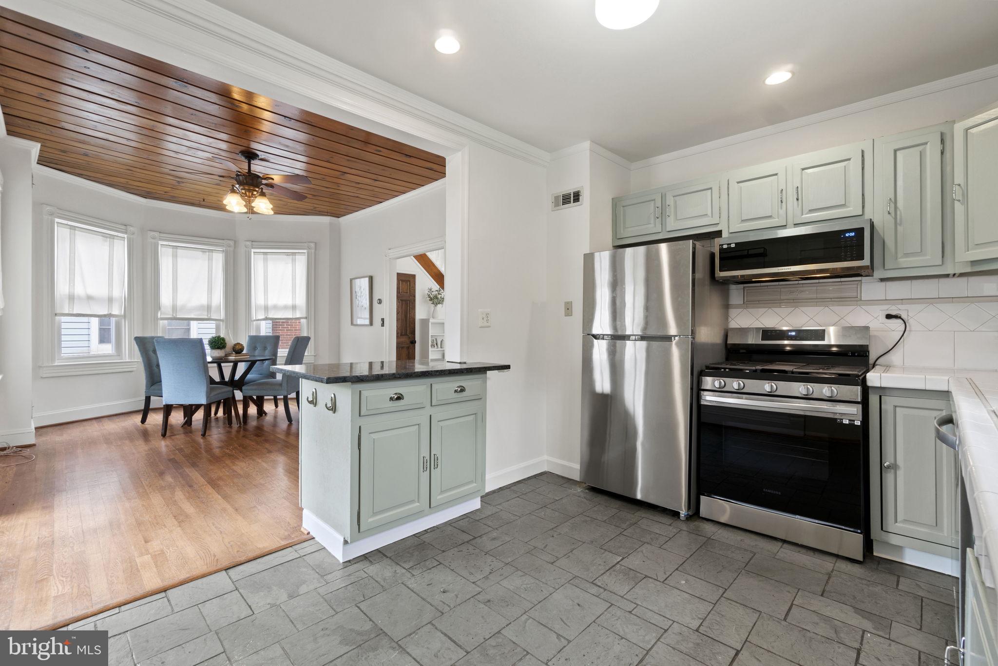 COTTAGE CITY - Residential