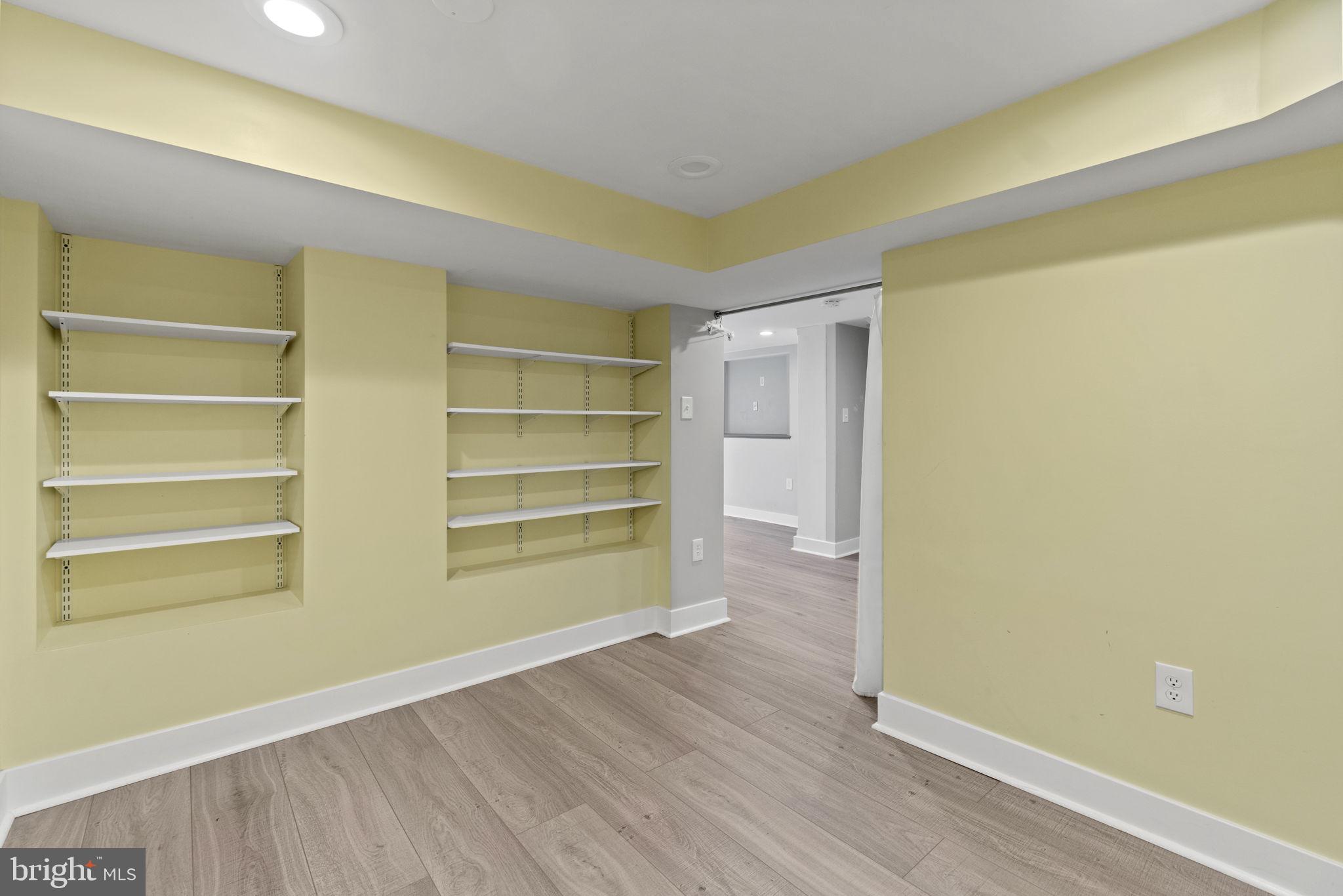 COTTAGE CITY - Residential