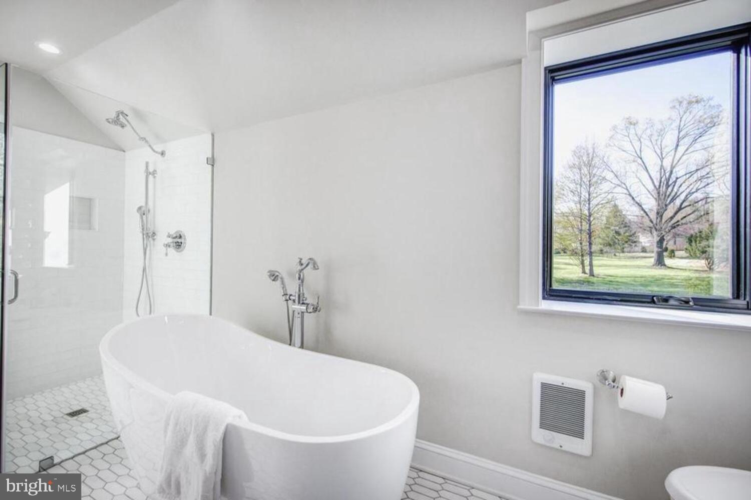 FLOURTOWN - Residential