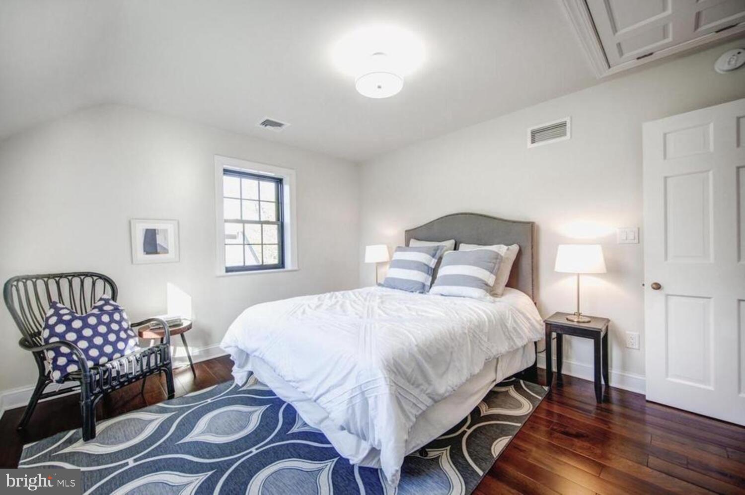 FLOURTOWN - Residential