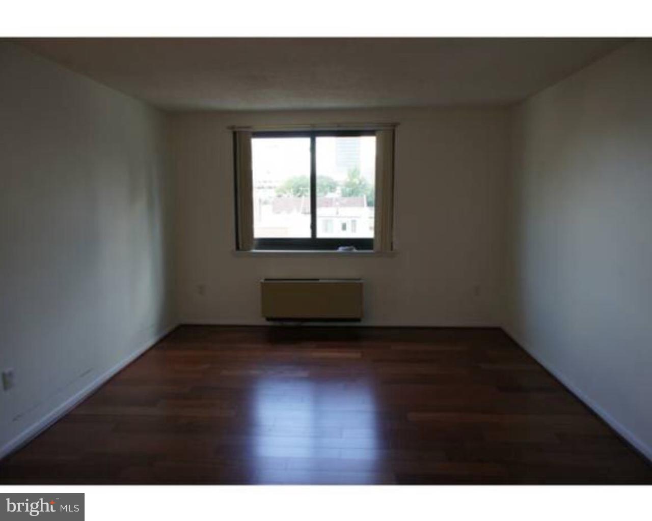 LOGAN SQUARE - Residential Lease