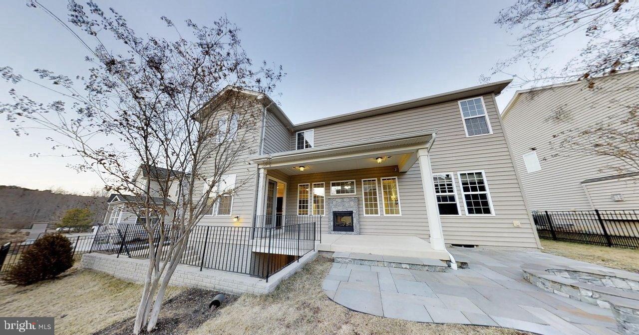 HILLS OF AQUIA - Residential Lease