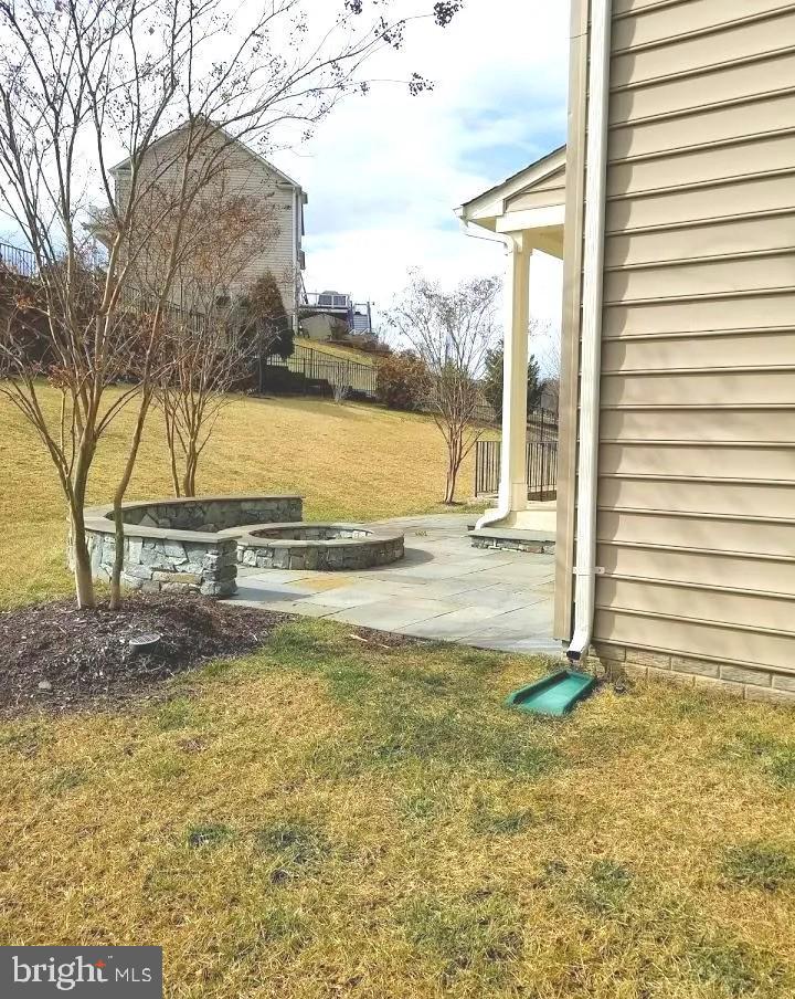 HILLS OF AQUIA - Residential Lease