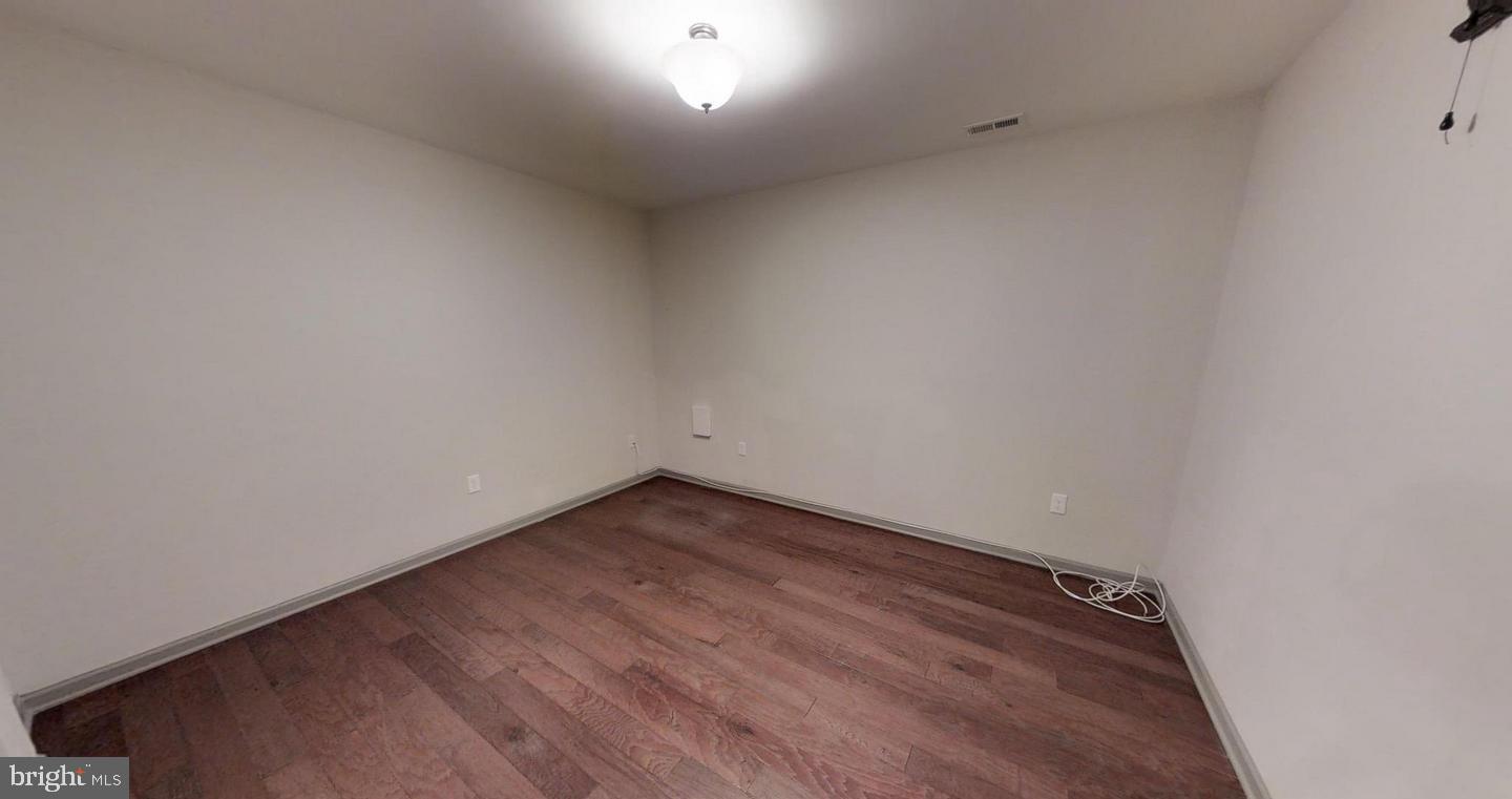 HILLS OF AQUIA - Residential Lease