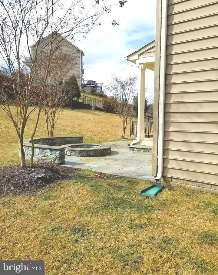 HILLS OF AQUIA - Residential Lease