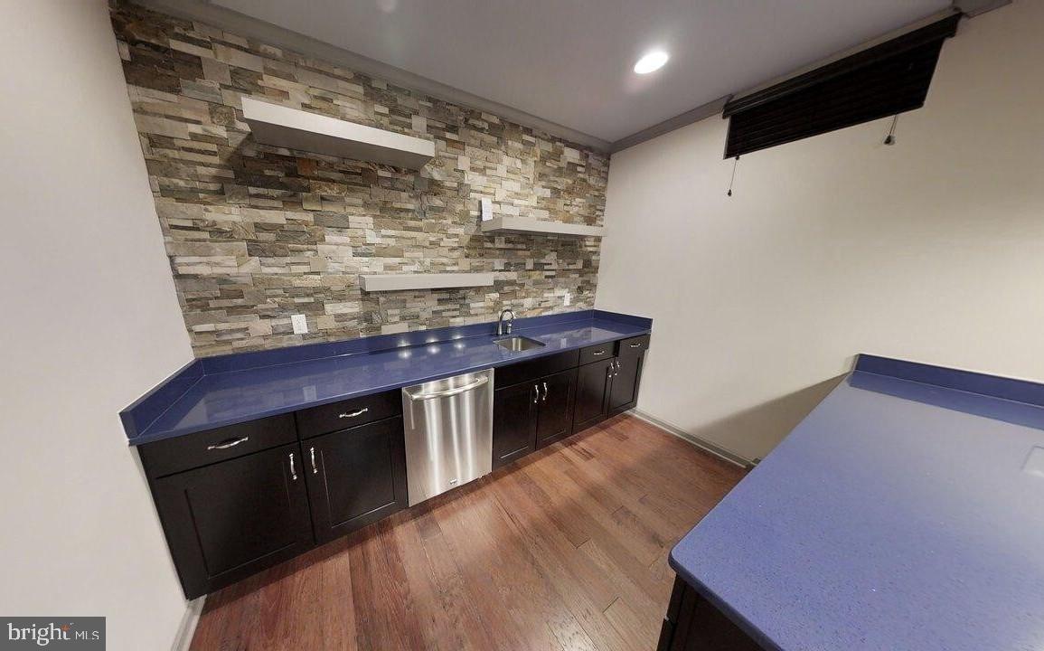 HILLS OF AQUIA - Residential Lease