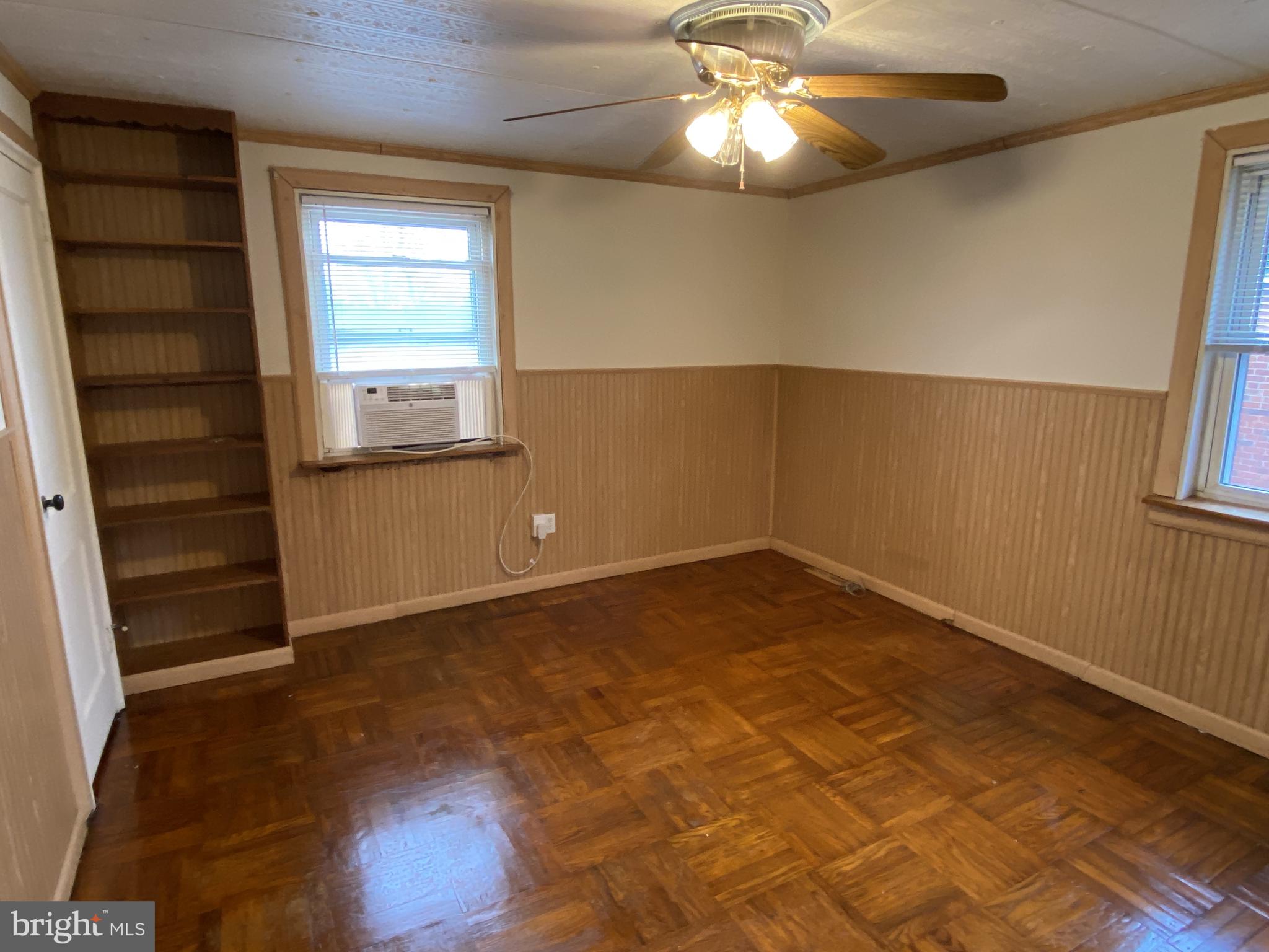 COLLEGE PARK - Residential