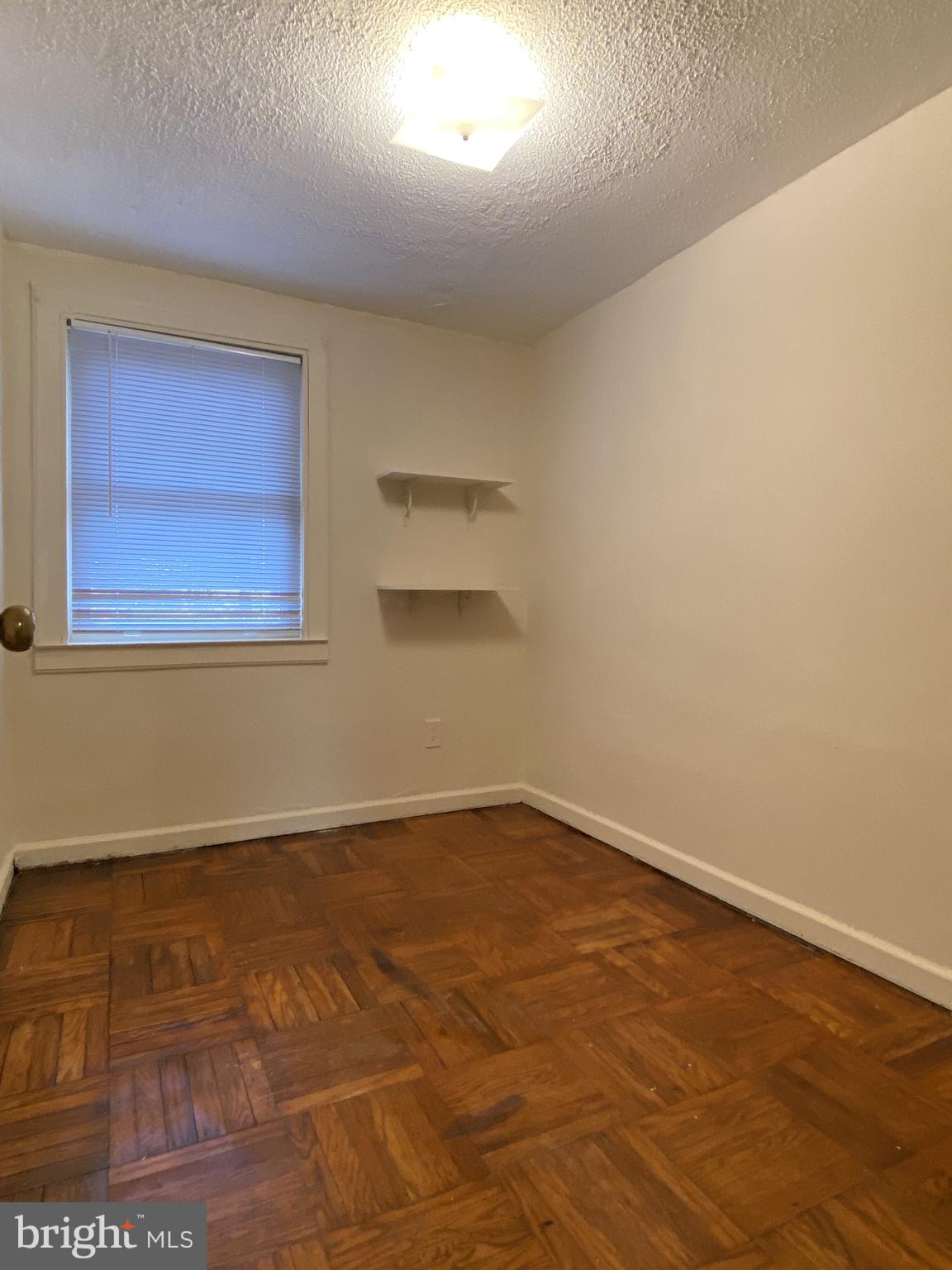 COLLEGE PARK - Residential