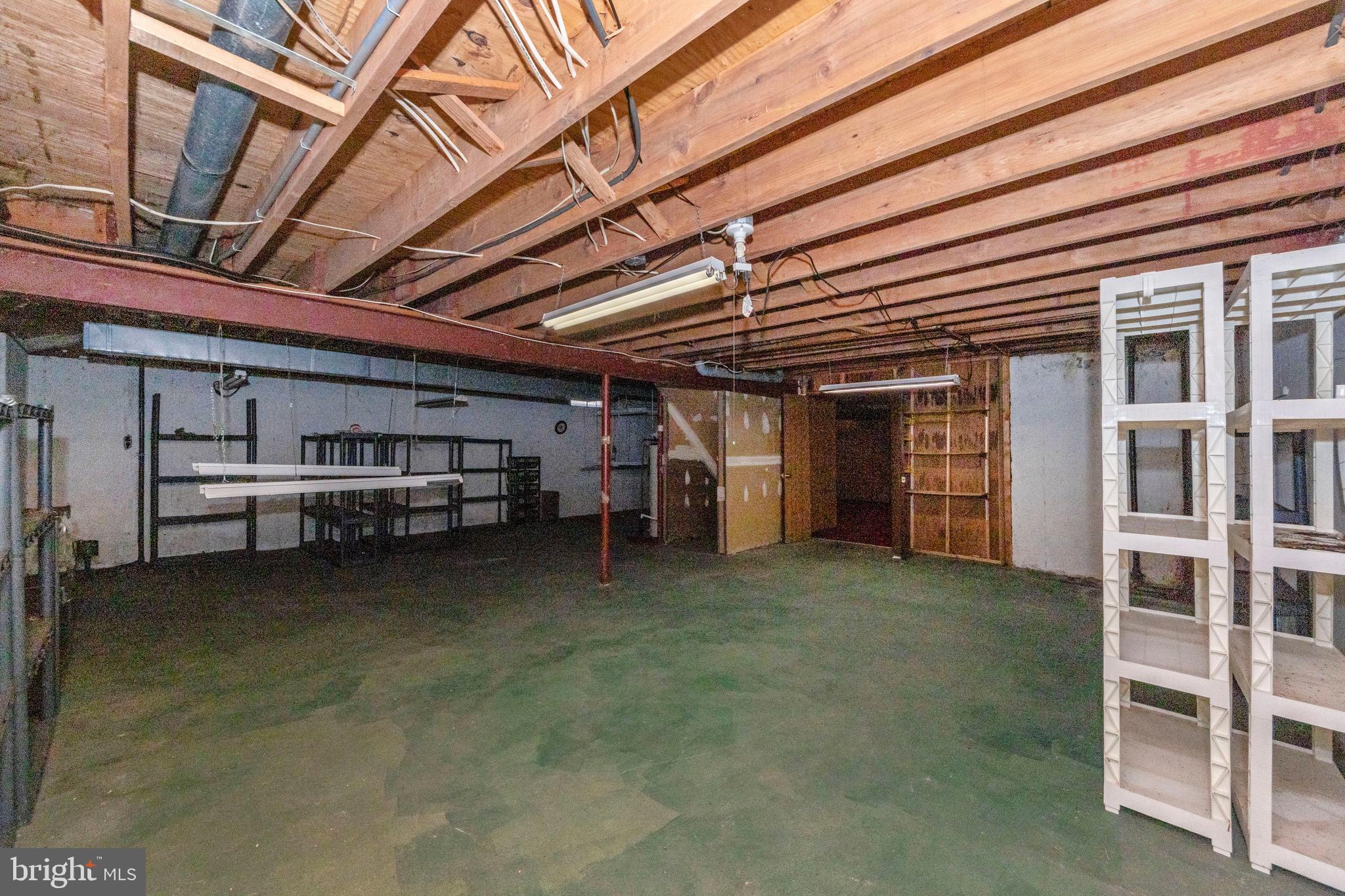 BEAVERBROOK - Residential