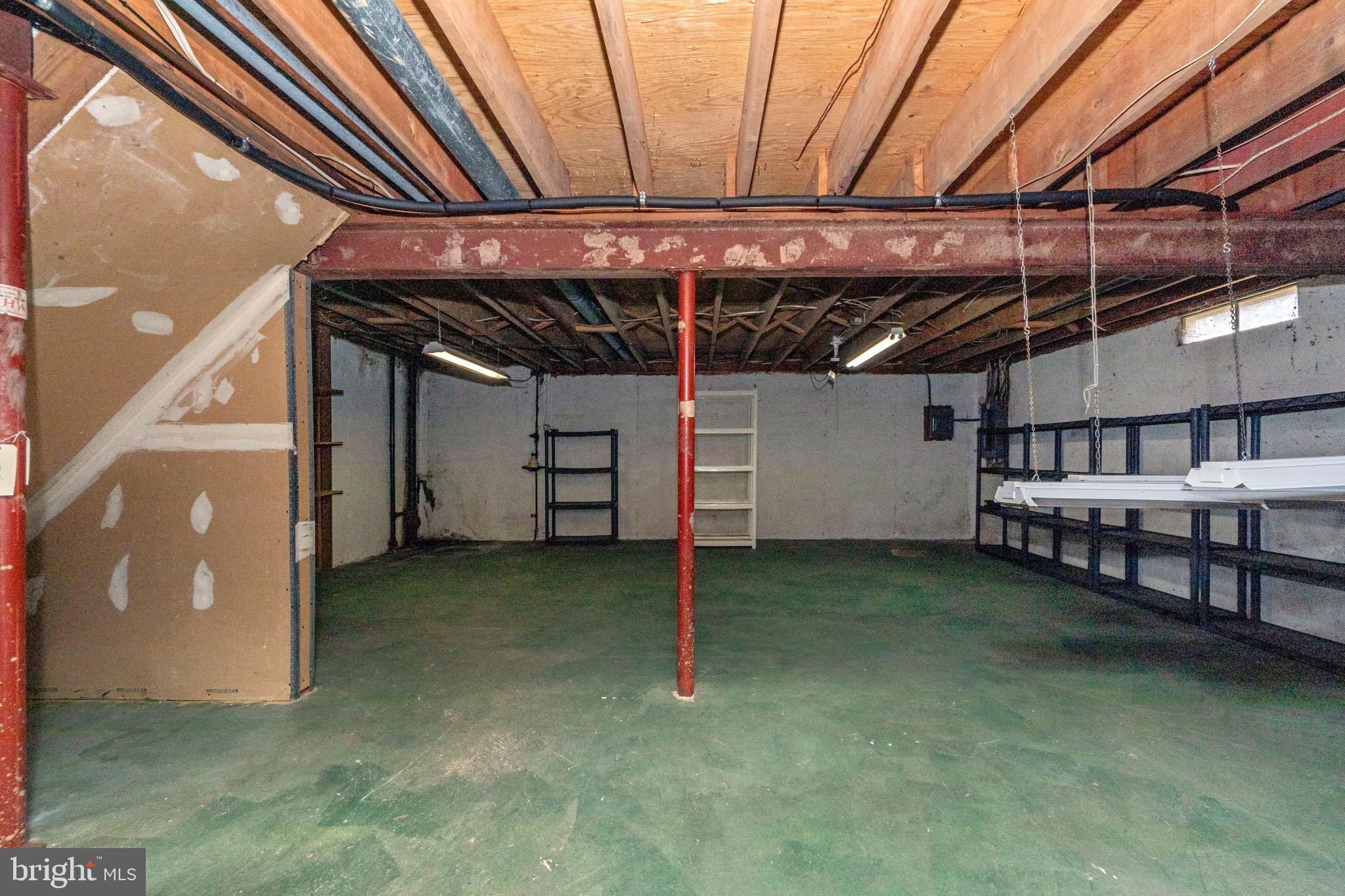 BEAVERBROOK - Residential